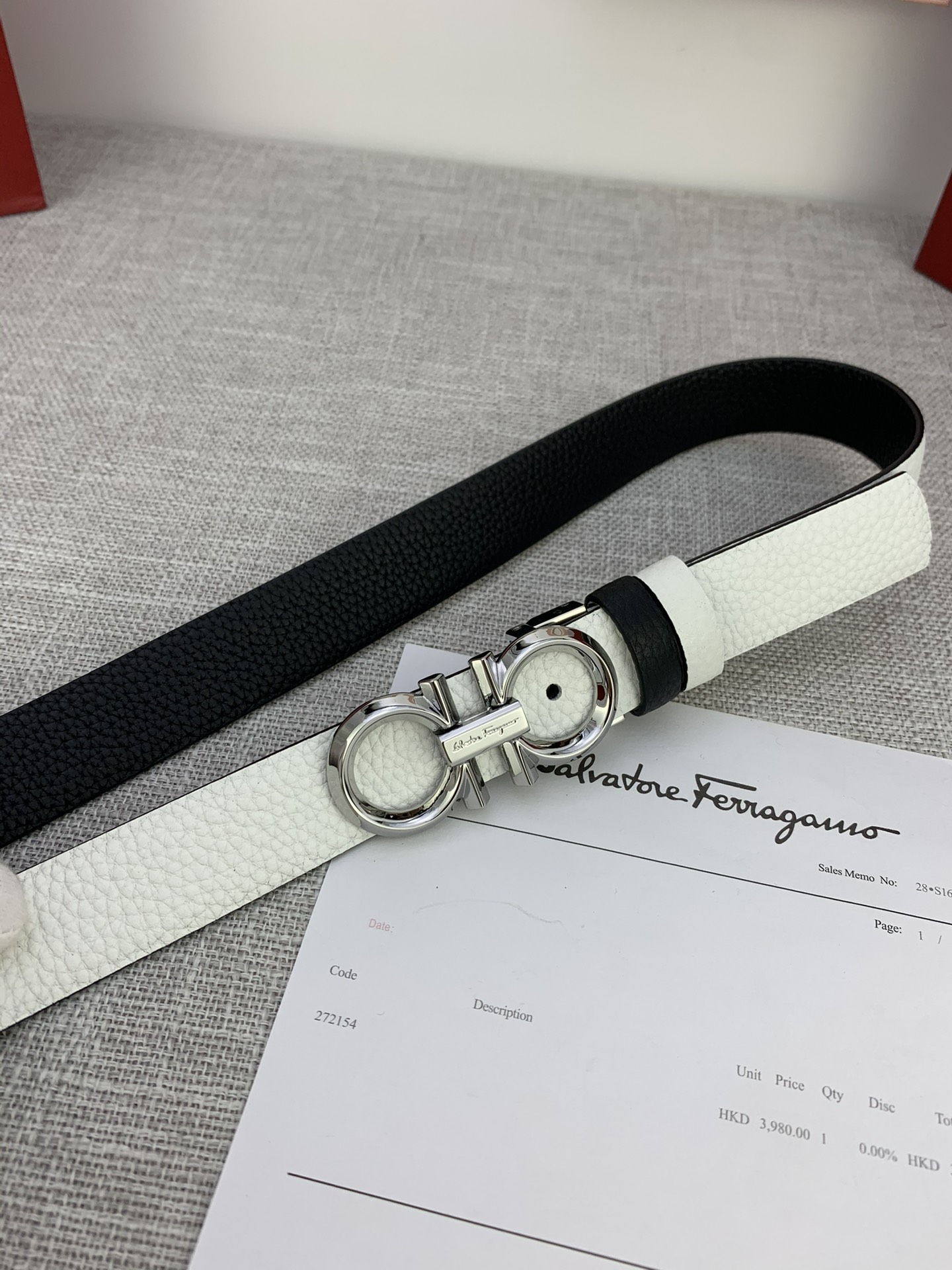 Salvatore Ferragamo Female Leather Belt Cow Leather Adjustable M