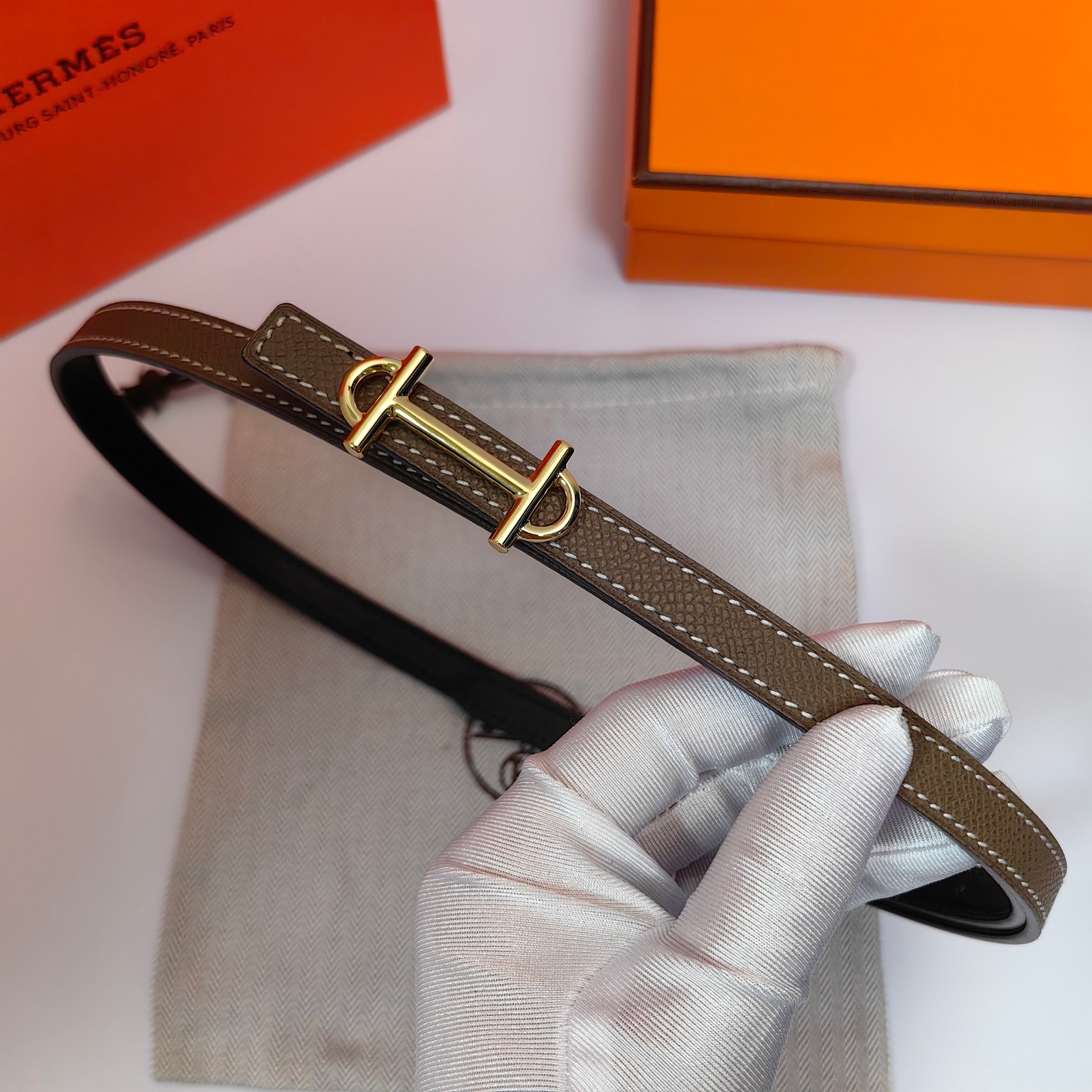 Hermès Female Basic Belt Cow Leather M