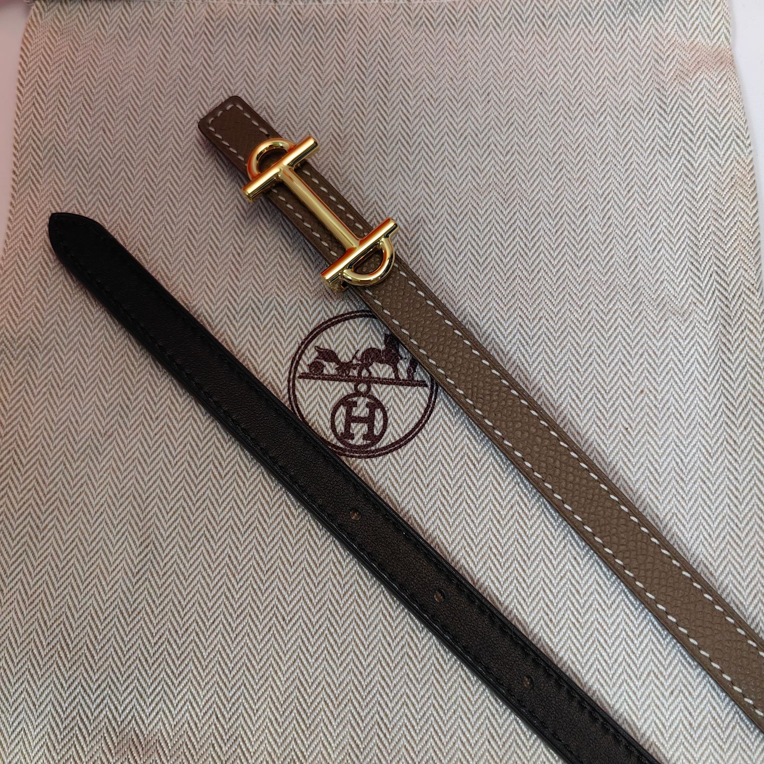 Hermès Female Basic Belt Cow Leather M