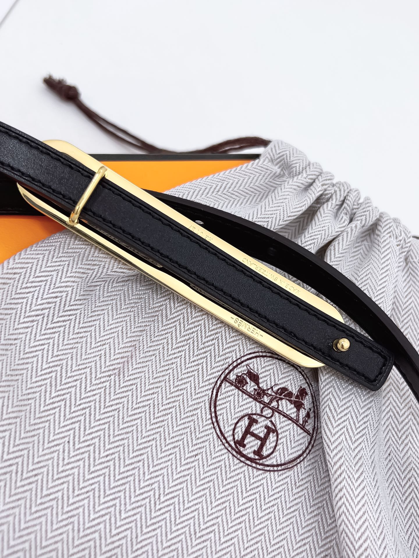 Hermès Female Basic Belt Cow Leather Silver M