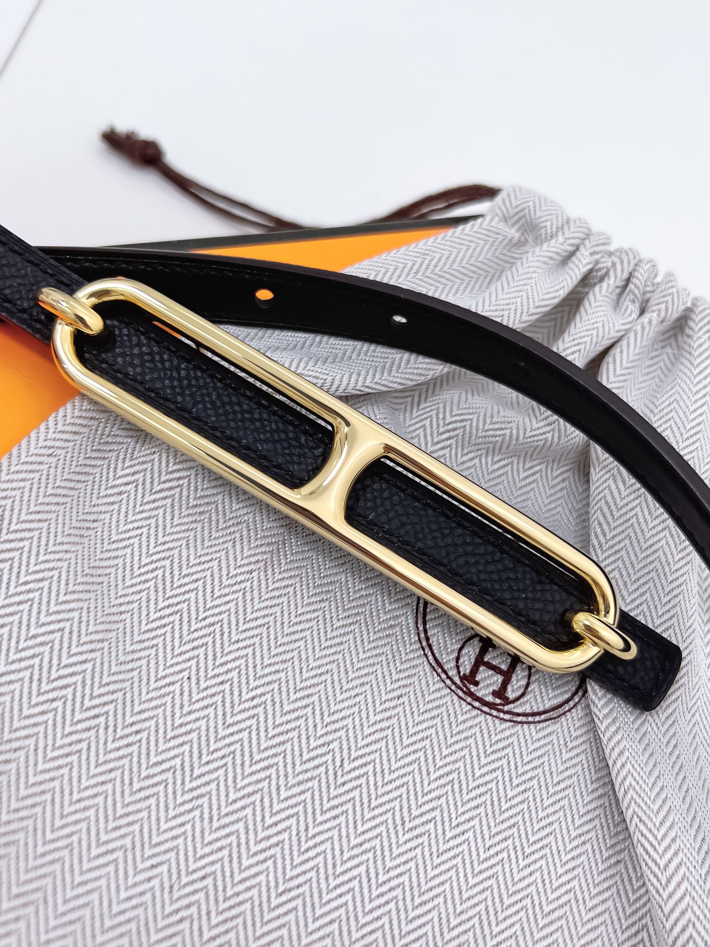 Hermès Female Basic Belt Cow Leather Silver M