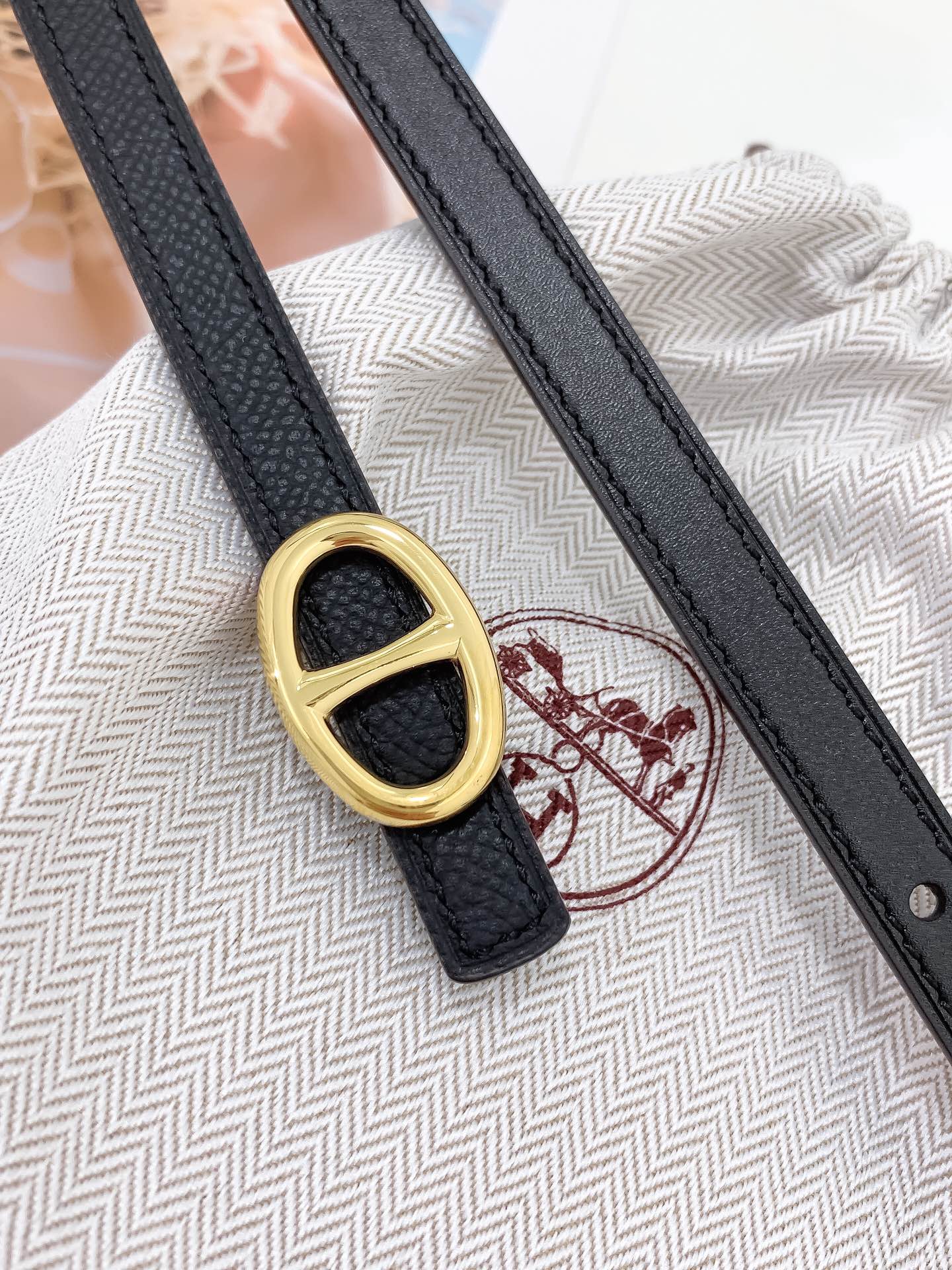 Hermès Female Basic Belt Cow Leather Silver M