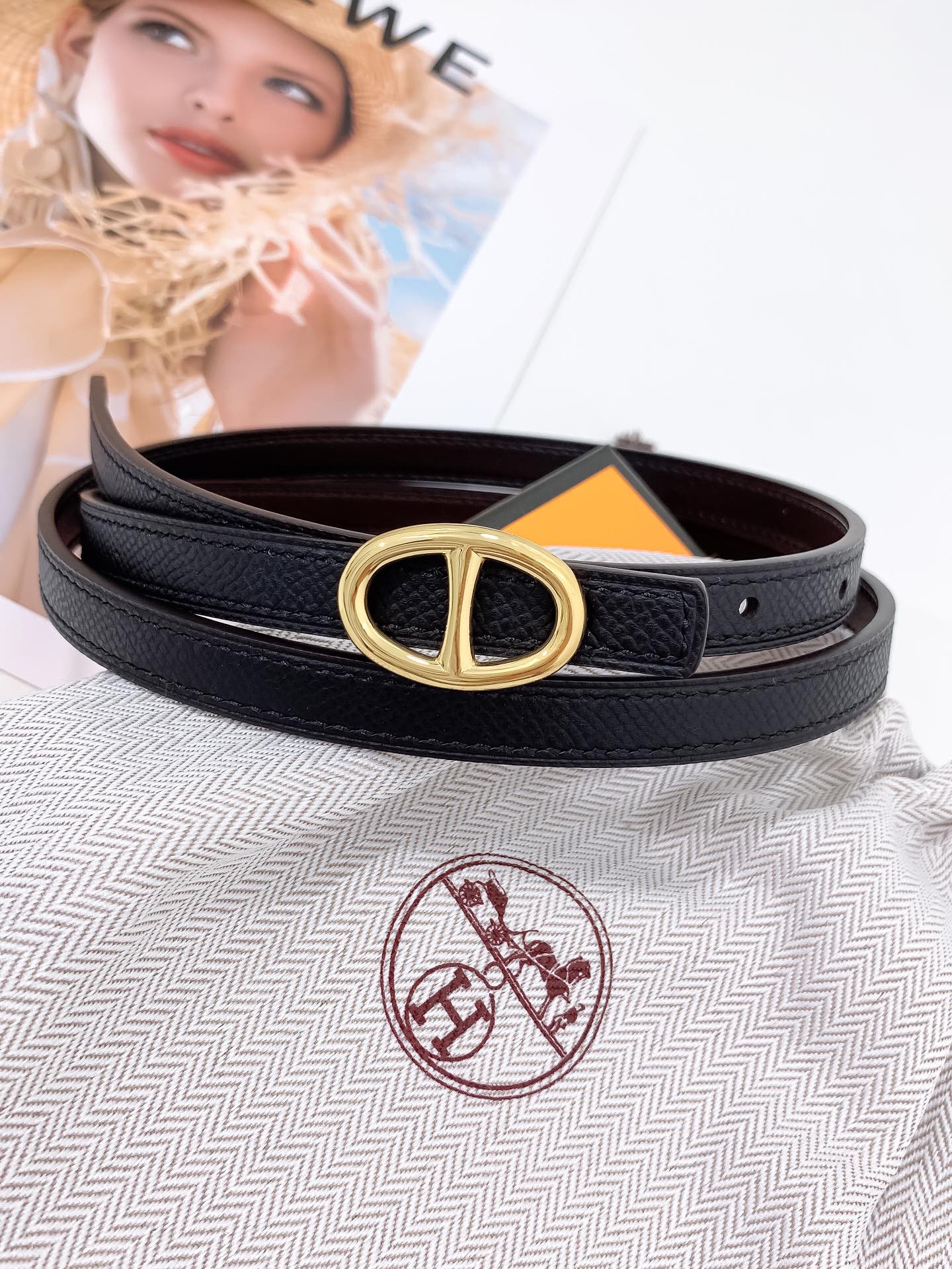 Hermès Female Basic Belt Cow Leather Silver M