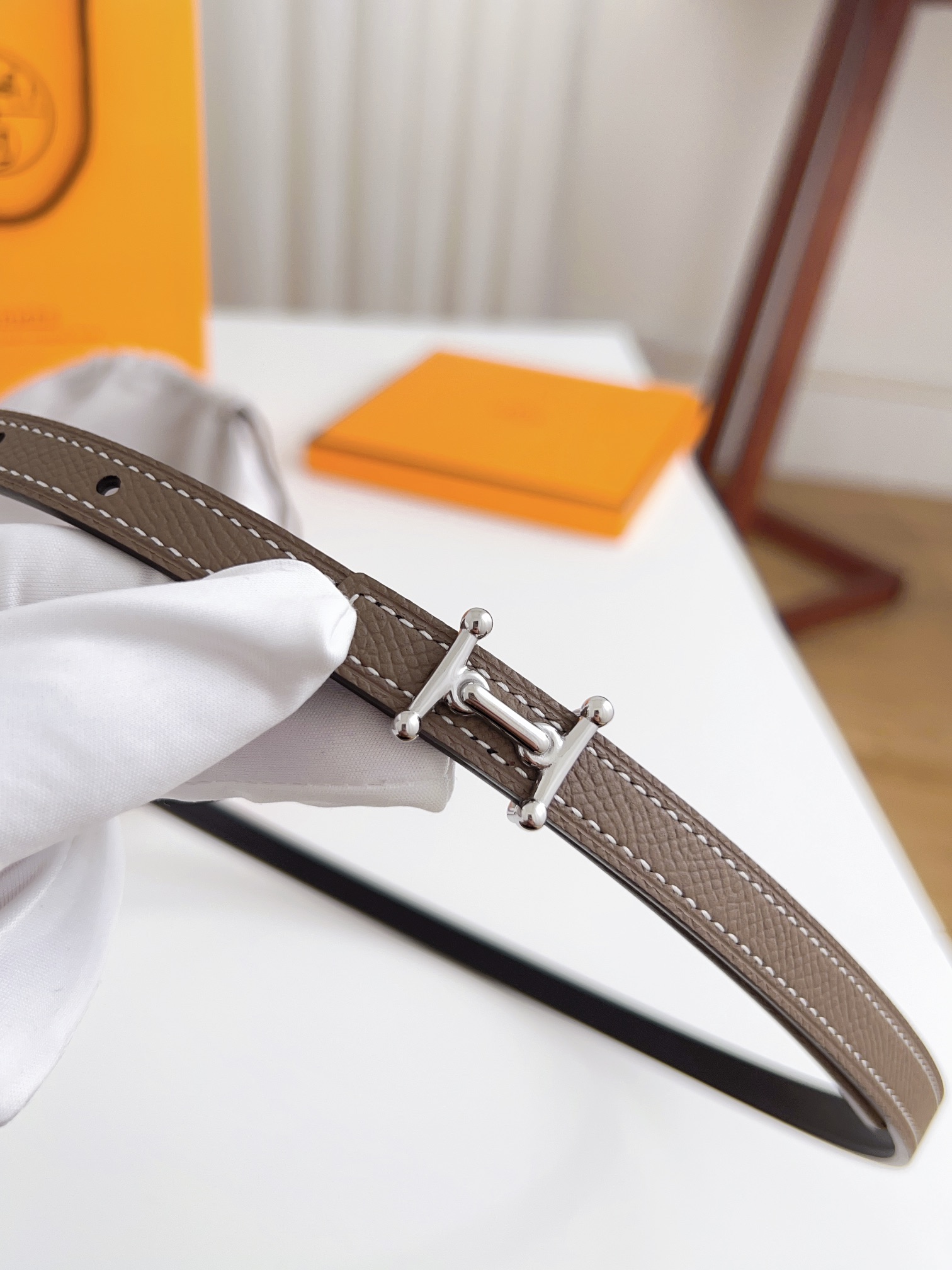 Hermès Female Basic Belt Cow Leather Silver 110cm-m