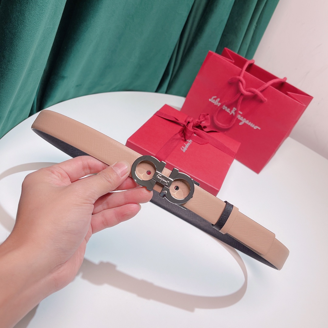 Salvatore Ferragamo Female Leather Belt Top Grain Leather M