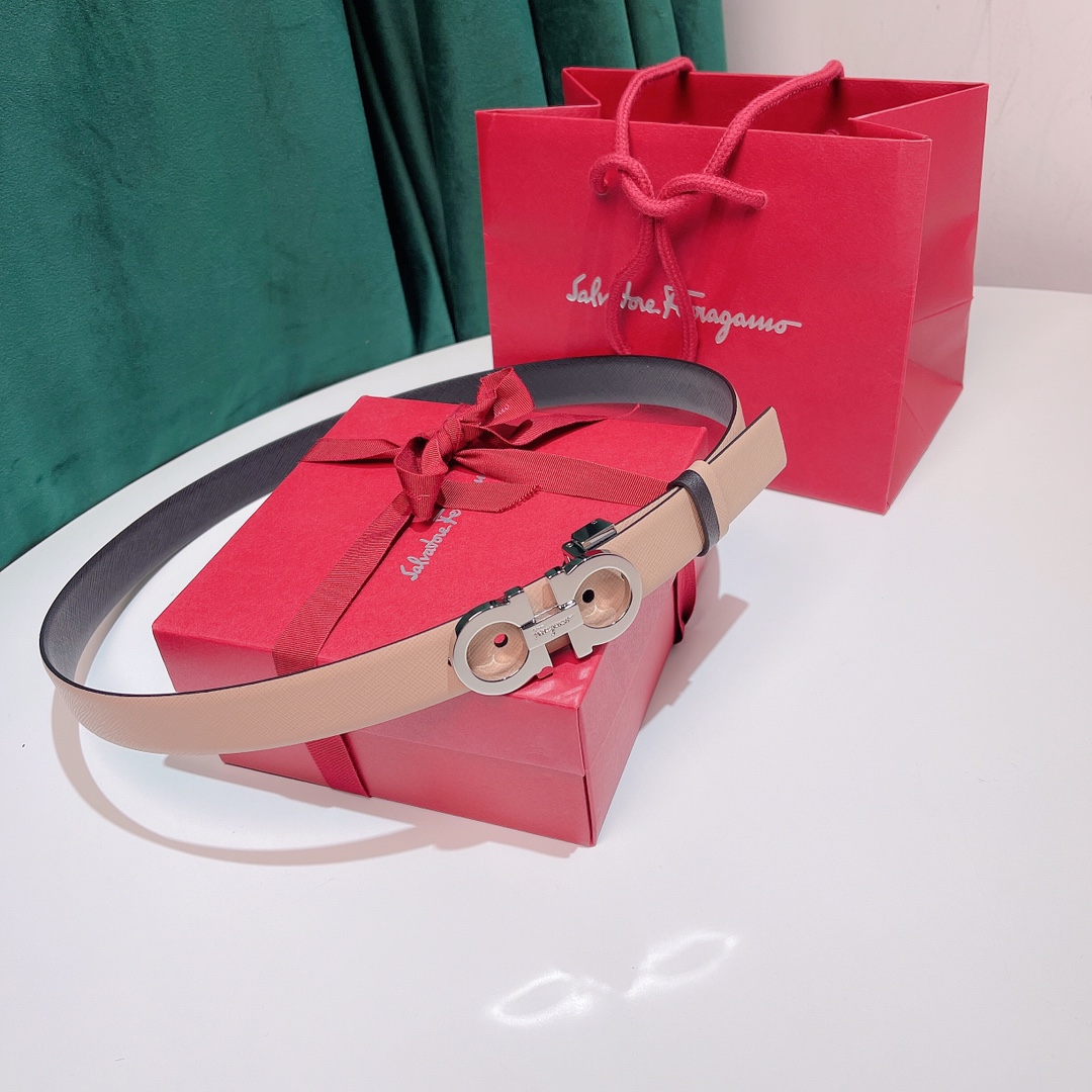 Salvatore Ferragamo Female Leather Belt Top Grain Leather M