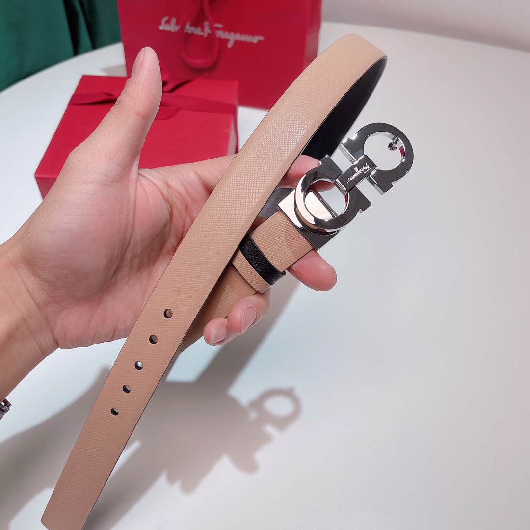 Salvatore Ferragamo Female Leather Belt Top Grain Leather M