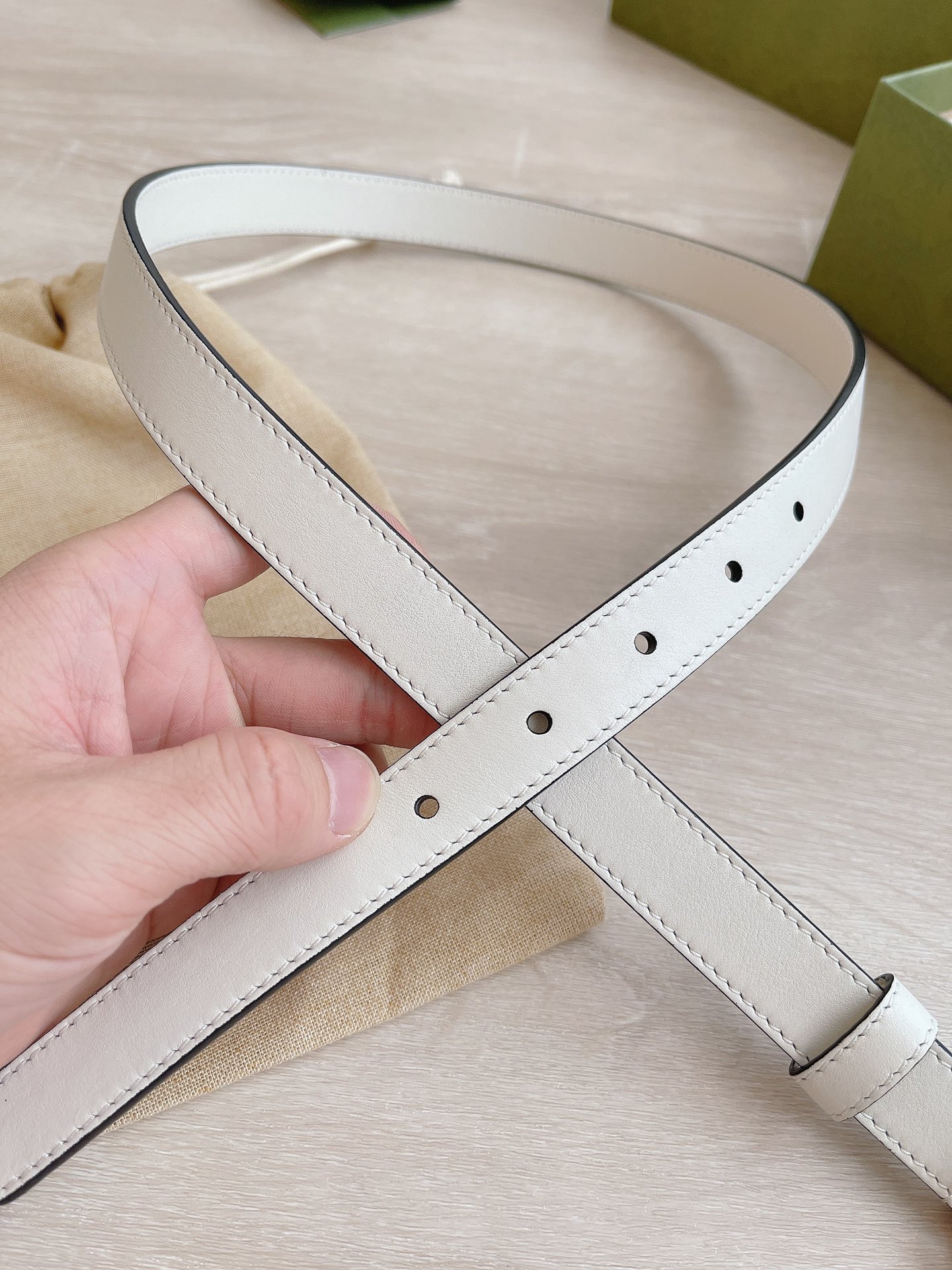 Gucci Female Basic Belt Cow Leather White M