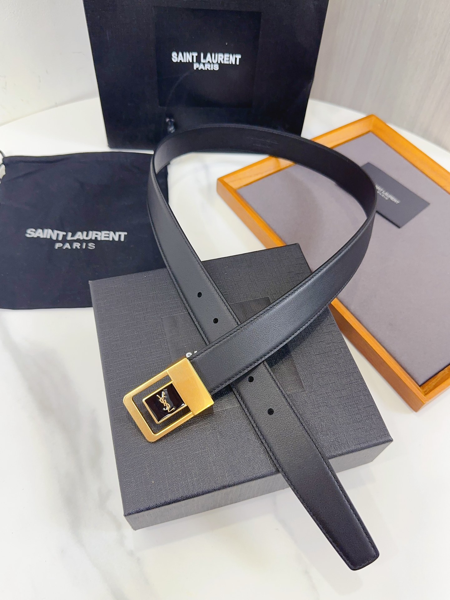 Saint Laurent Female Leather Belt S-m-l