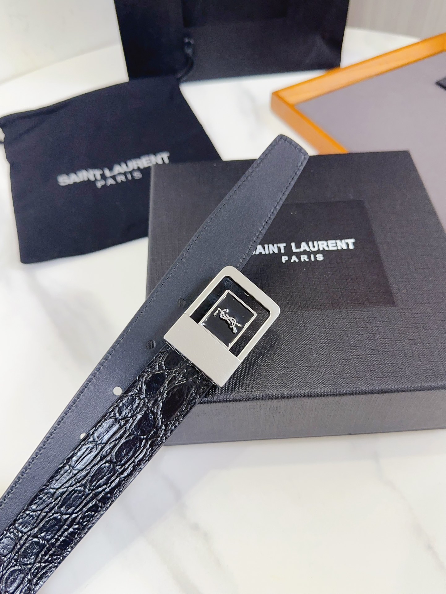 Saint Laurent Female Leather Belt S-m-l
