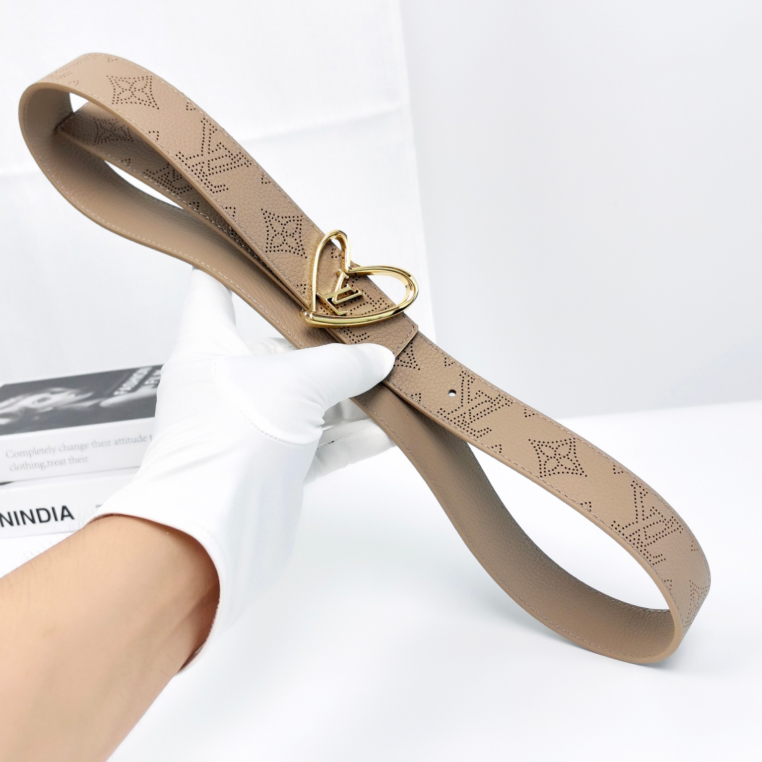 Louis Vuitton Female Basic Belt M-l
