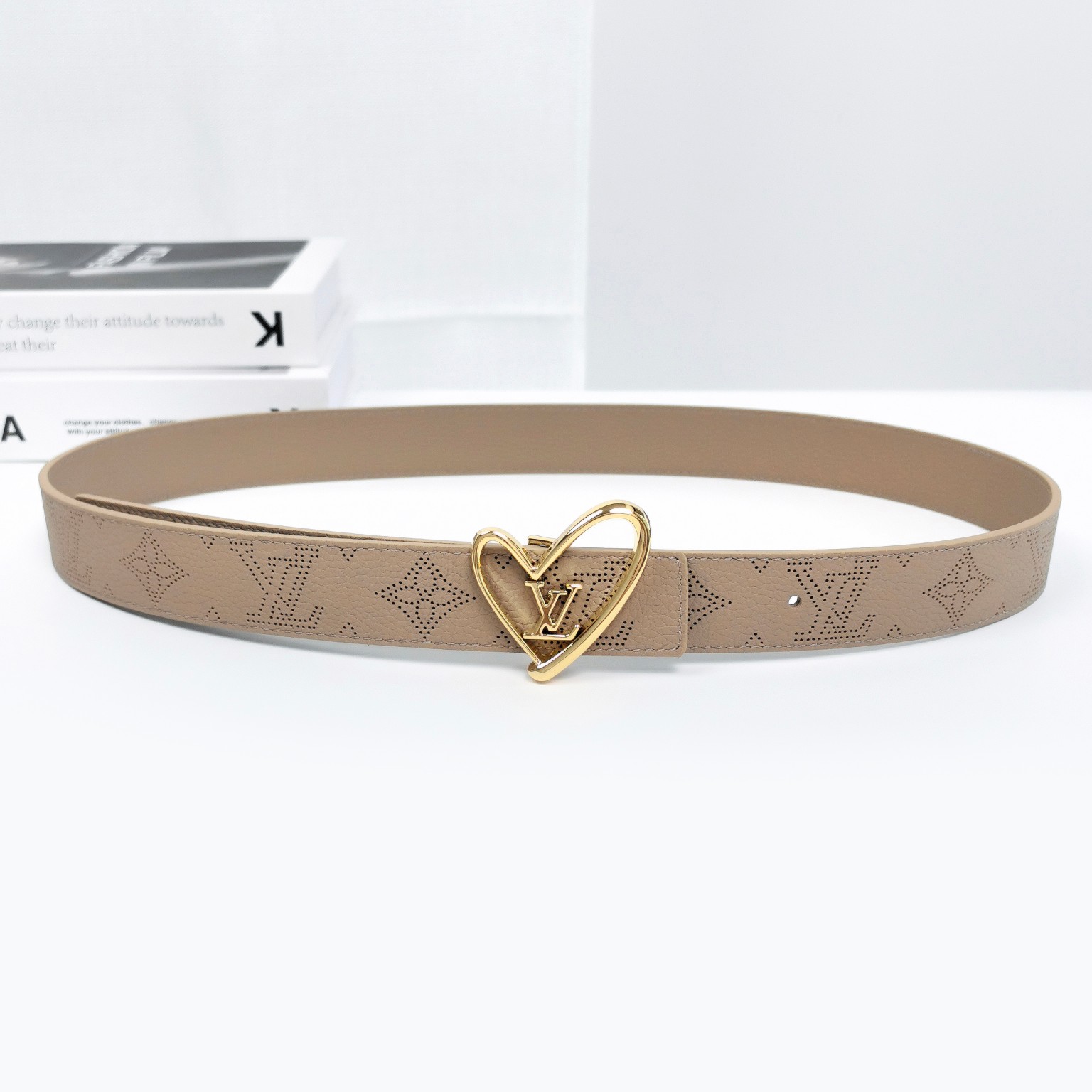 Louis Vuitton Female Basic Belt M-l