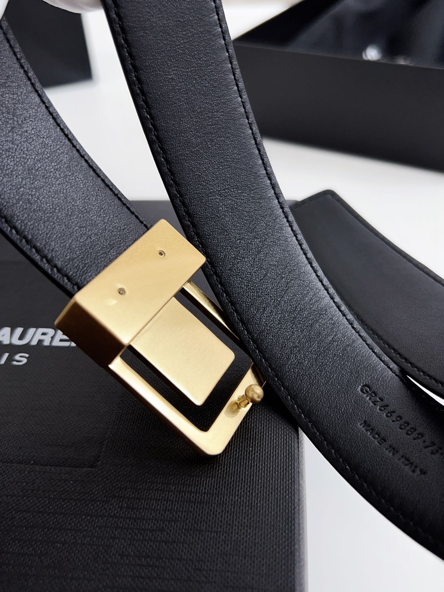 Saint Laurent Female Basic Belt Cow Leather