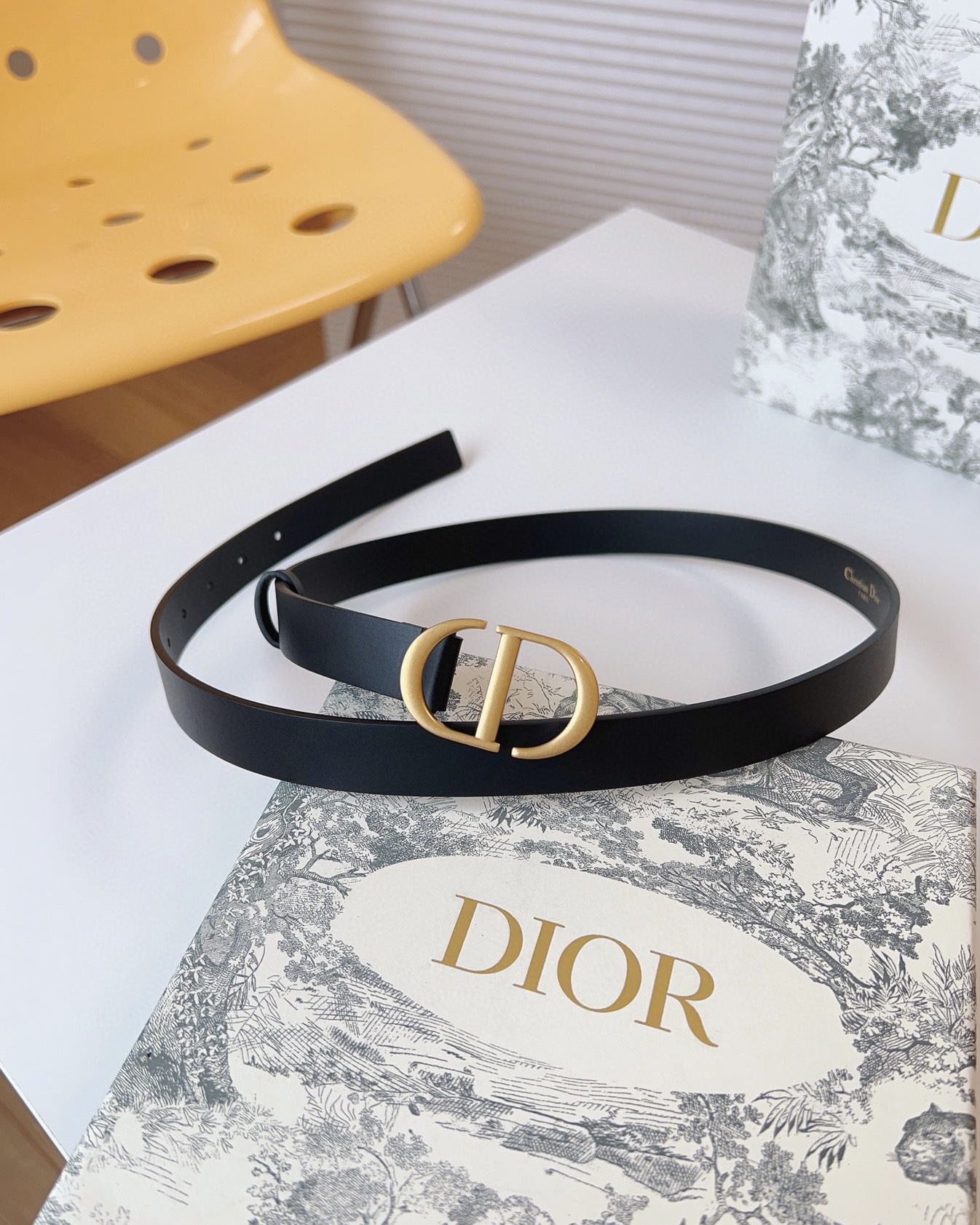 Dior Female Leather Belt Gold M