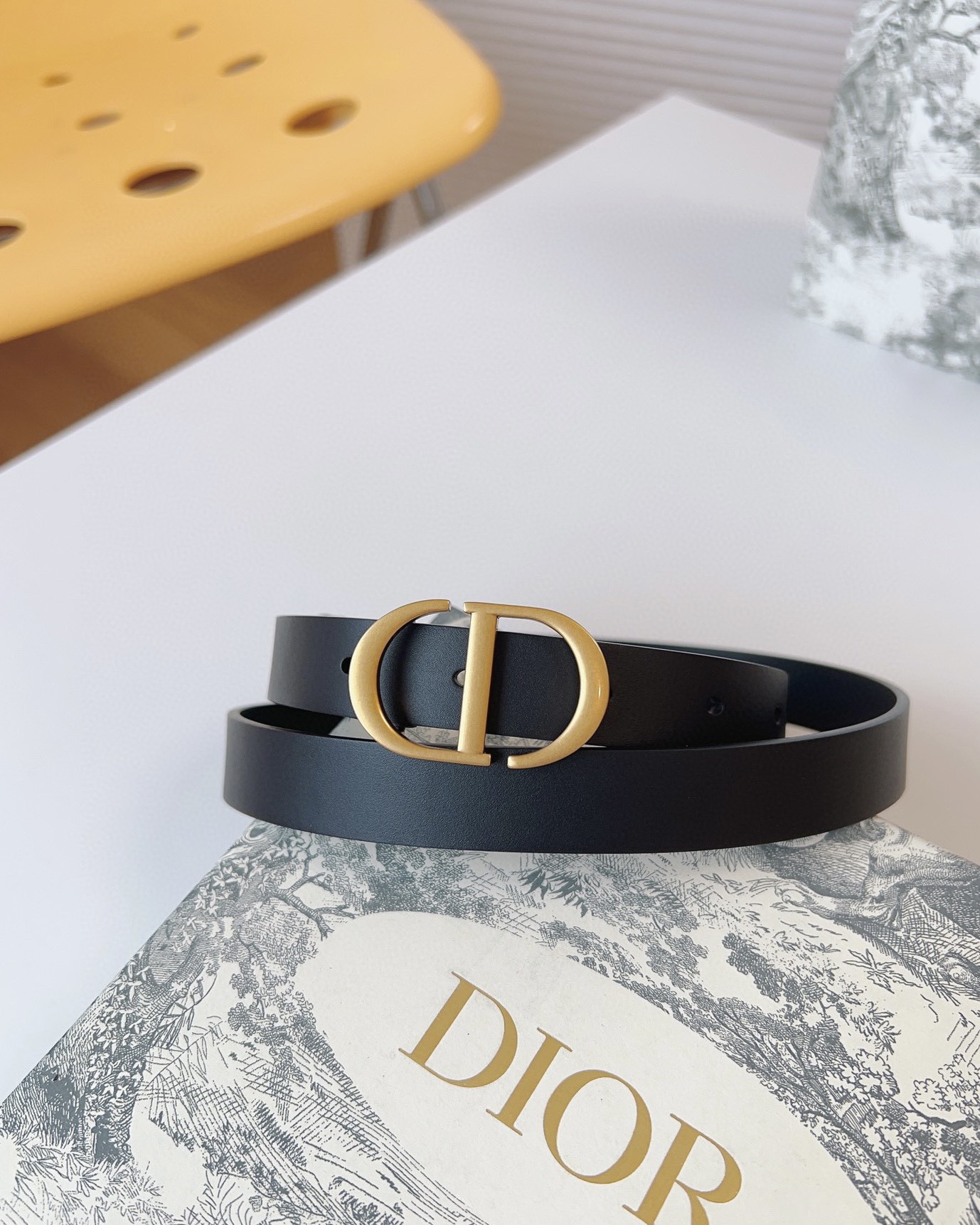 Dior Female Leather Belt Gold M