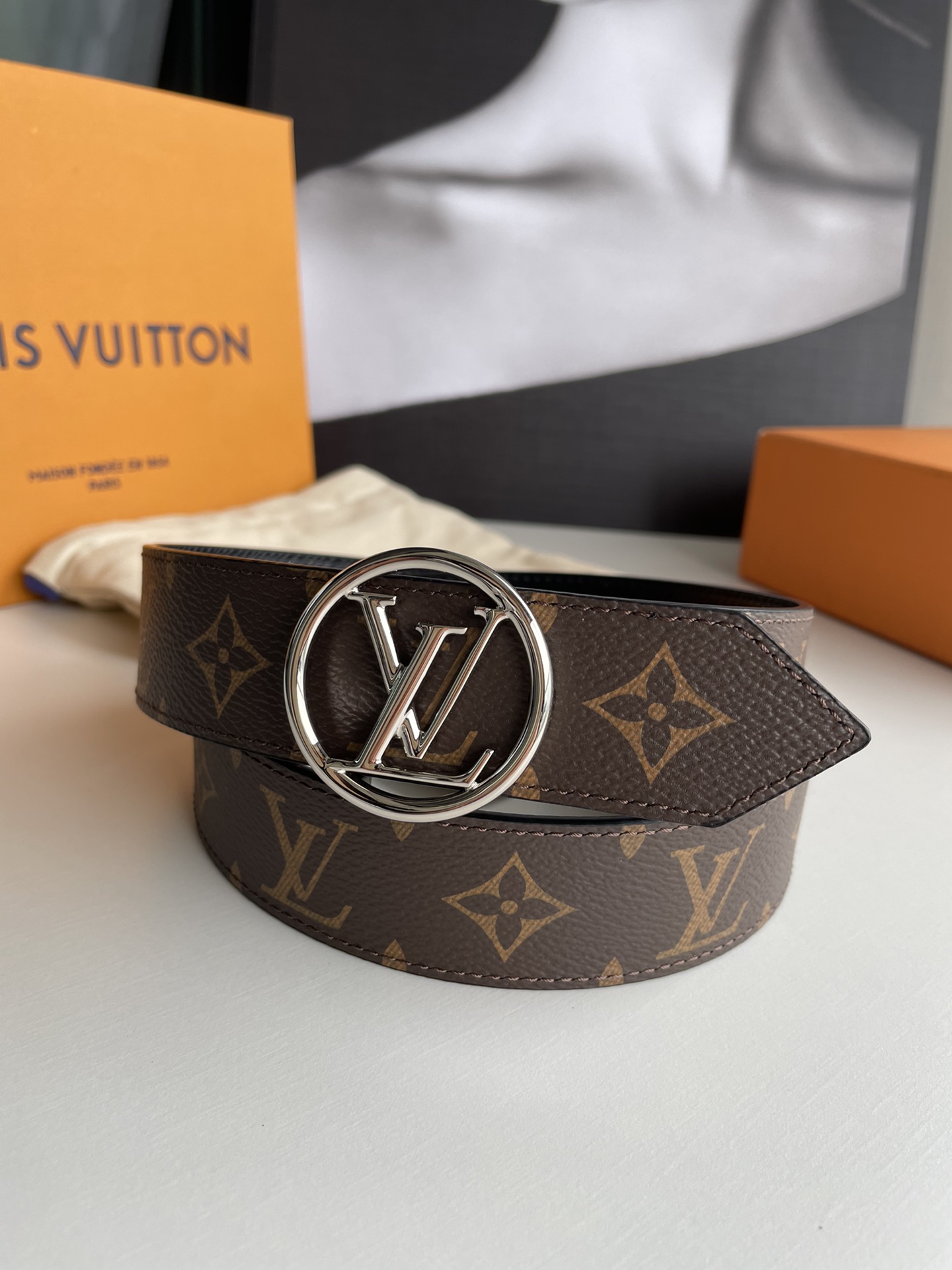 Louis Vuitton Female Basic Belt Cow Leather Gold L