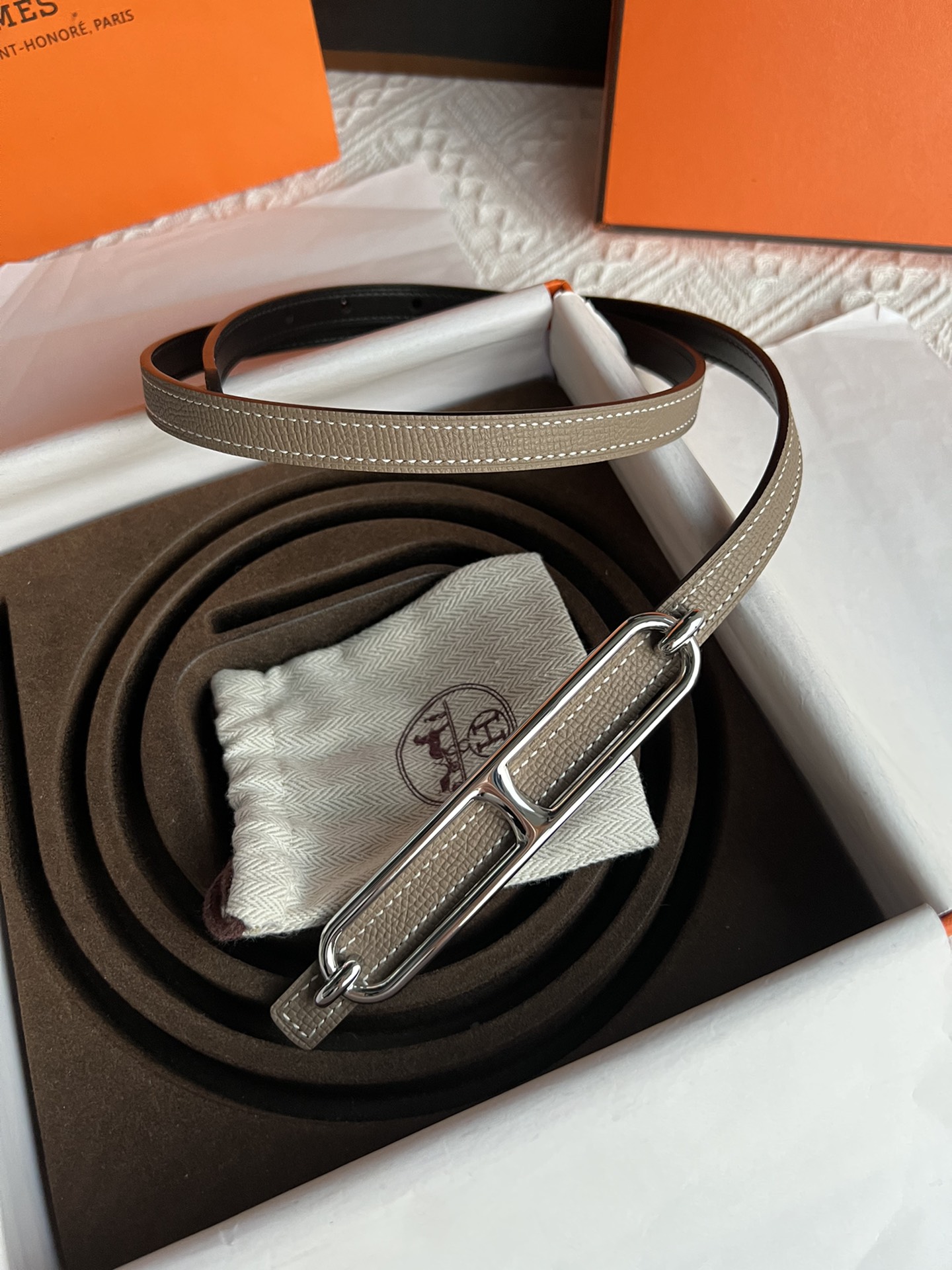 Hermès Female Basic Belt Cow Leather M