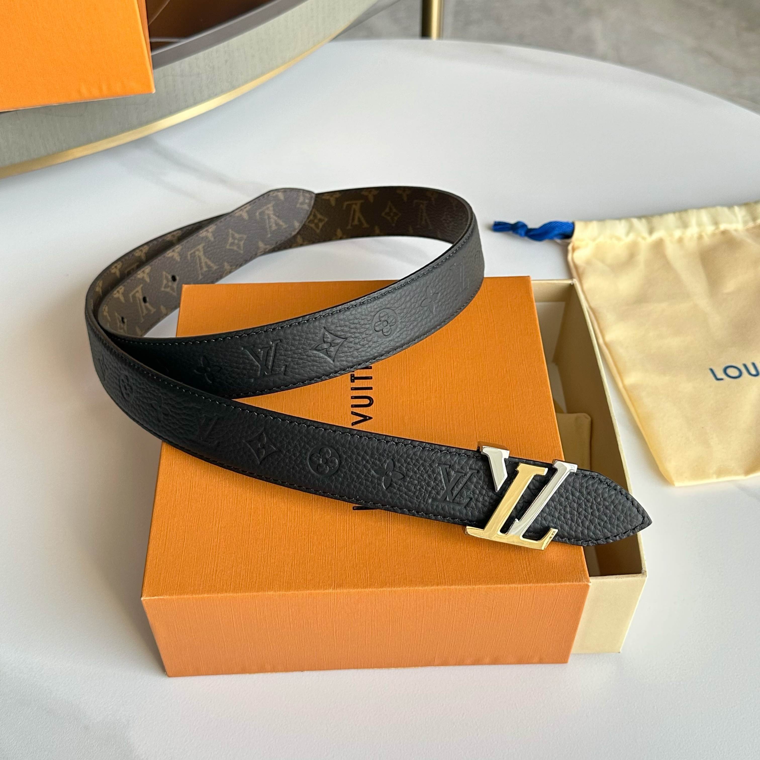 Louis Vuitton Female Basic Belt Cow Leather S-l