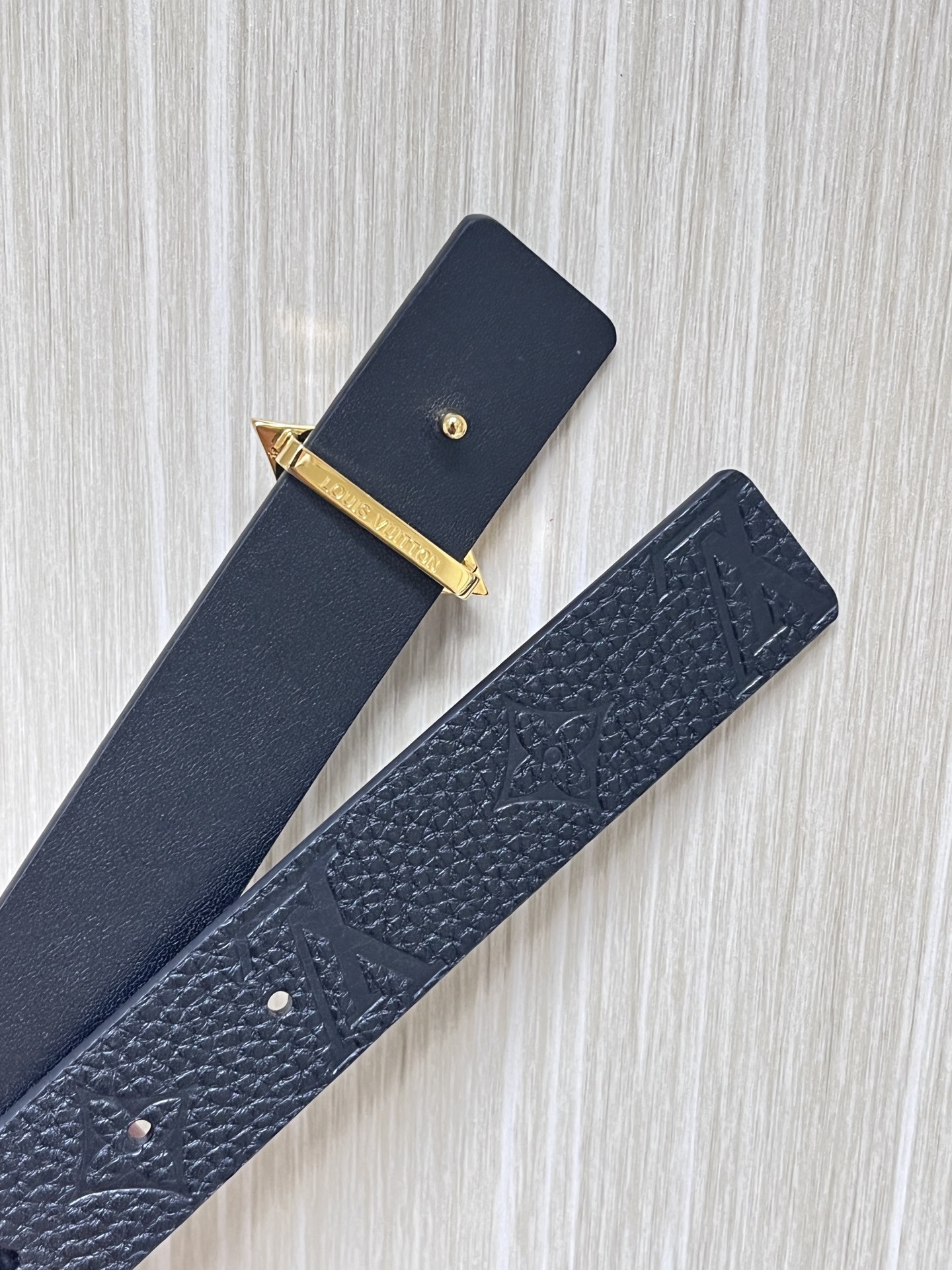 Louis Vuitton Female Basic Belt Cow Leather Black L