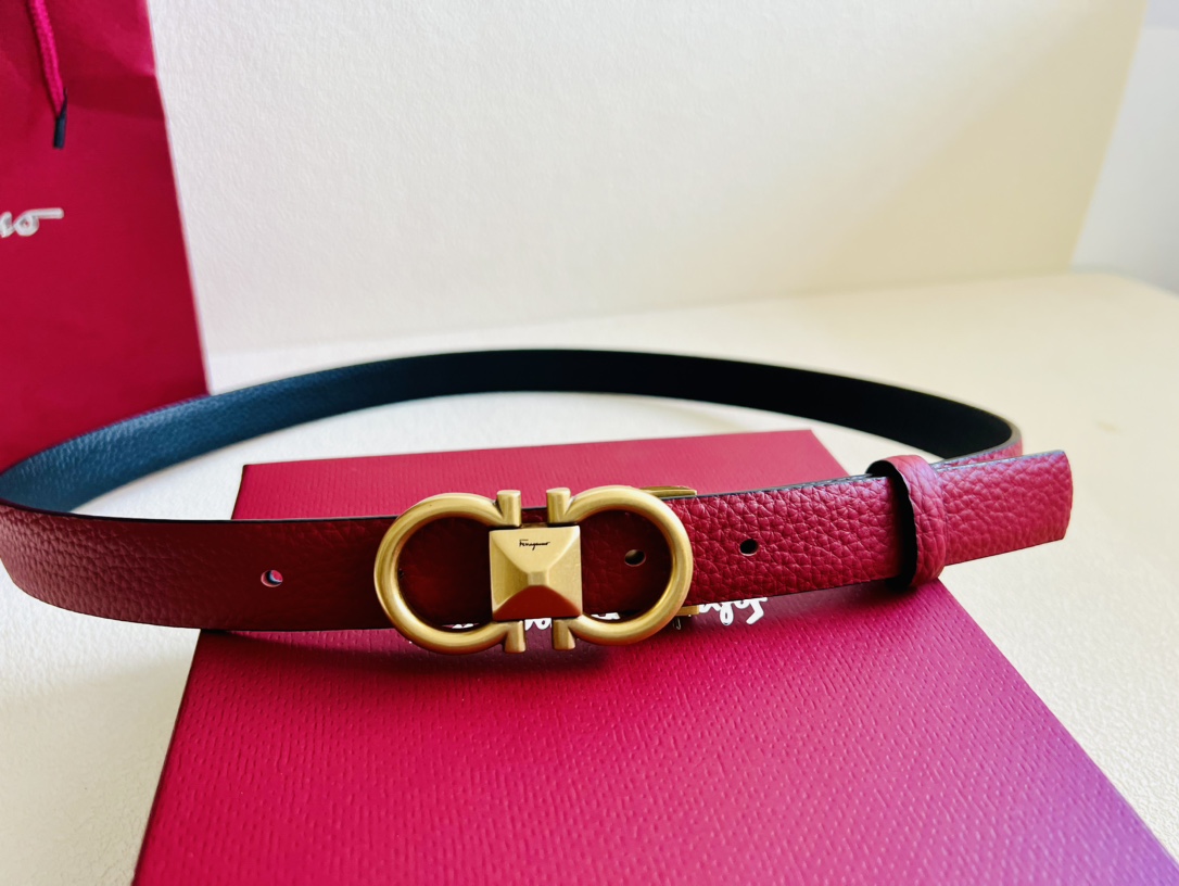 Salvatore Ferragamo Female Leather Belt M
