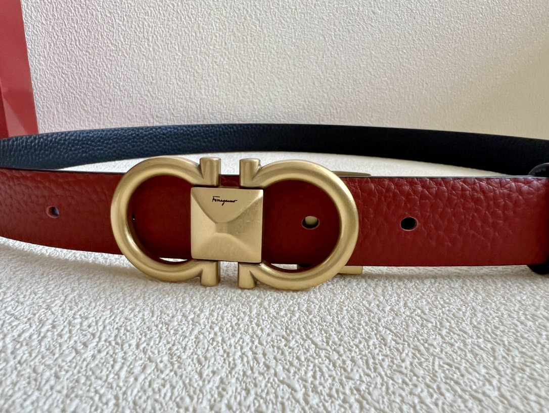 Salvatore Ferragamo Female Leather Belt M