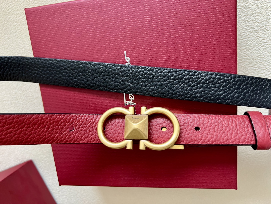 Salvatore Ferragamo Female Leather Belt M