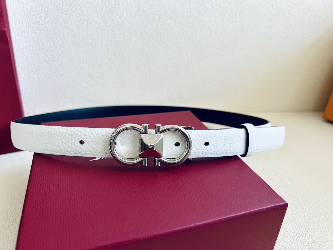 Salvatore Ferragamo Female Leather Belt M