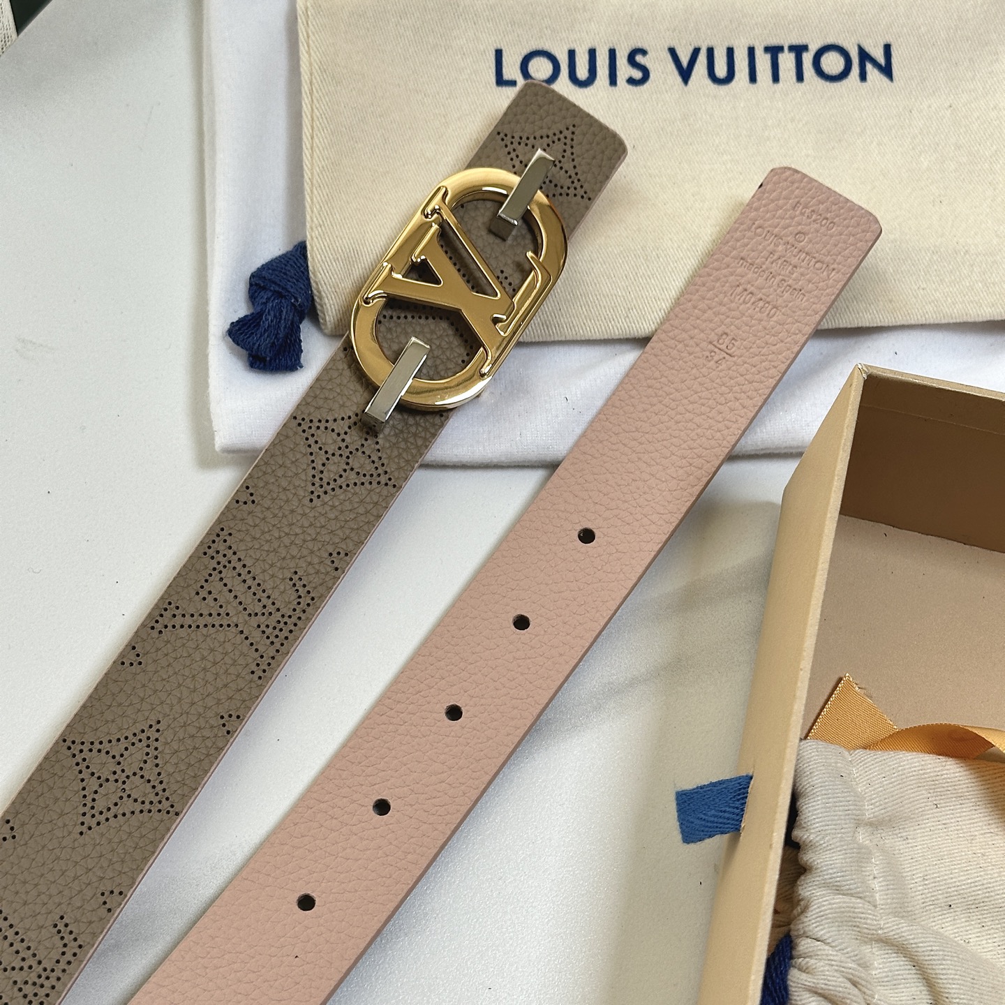 Louis Vuitton Female Basic Belt Cow Leather Gold L