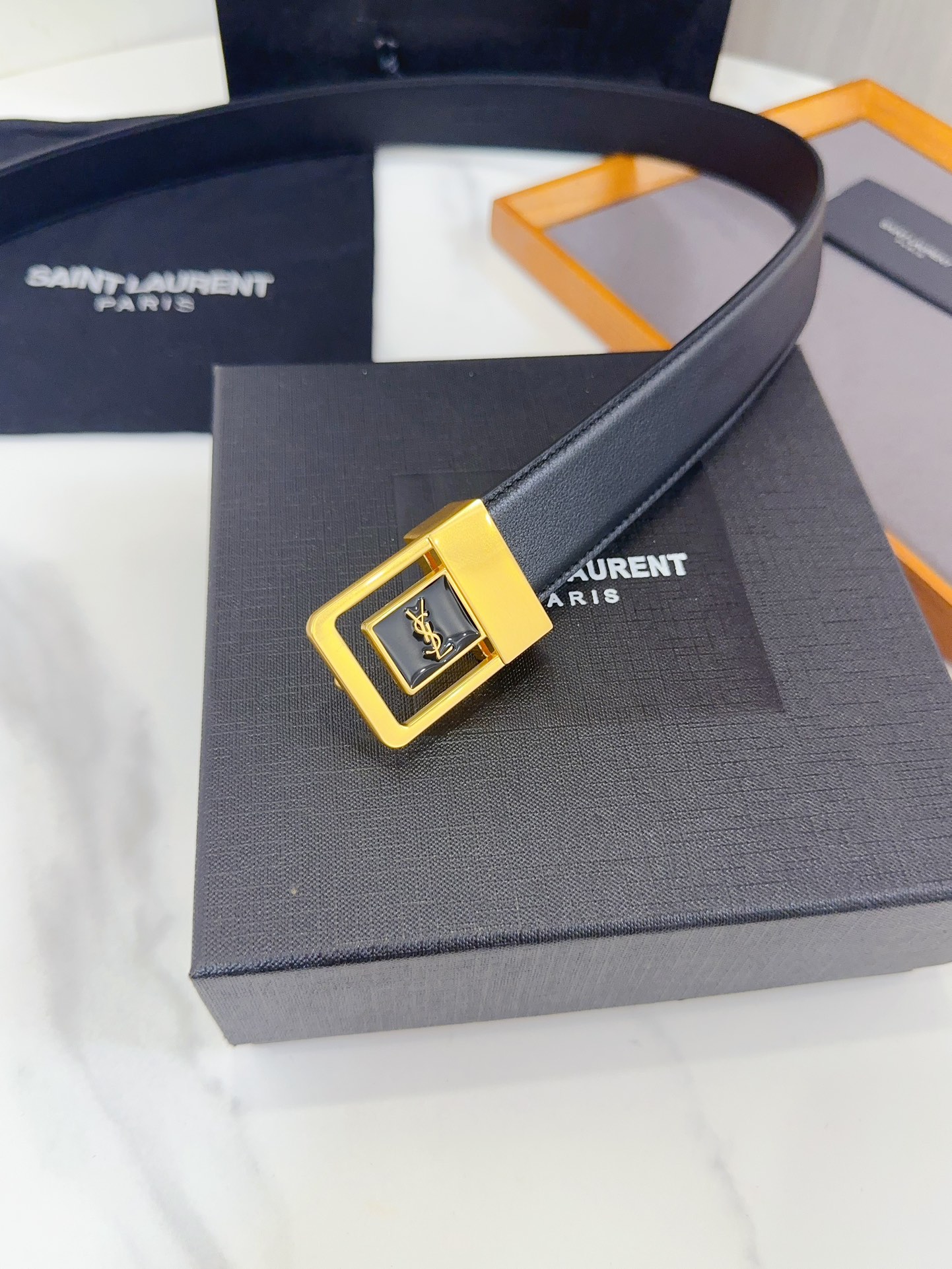 Saint Laurent Female Leather Belt S-m-l