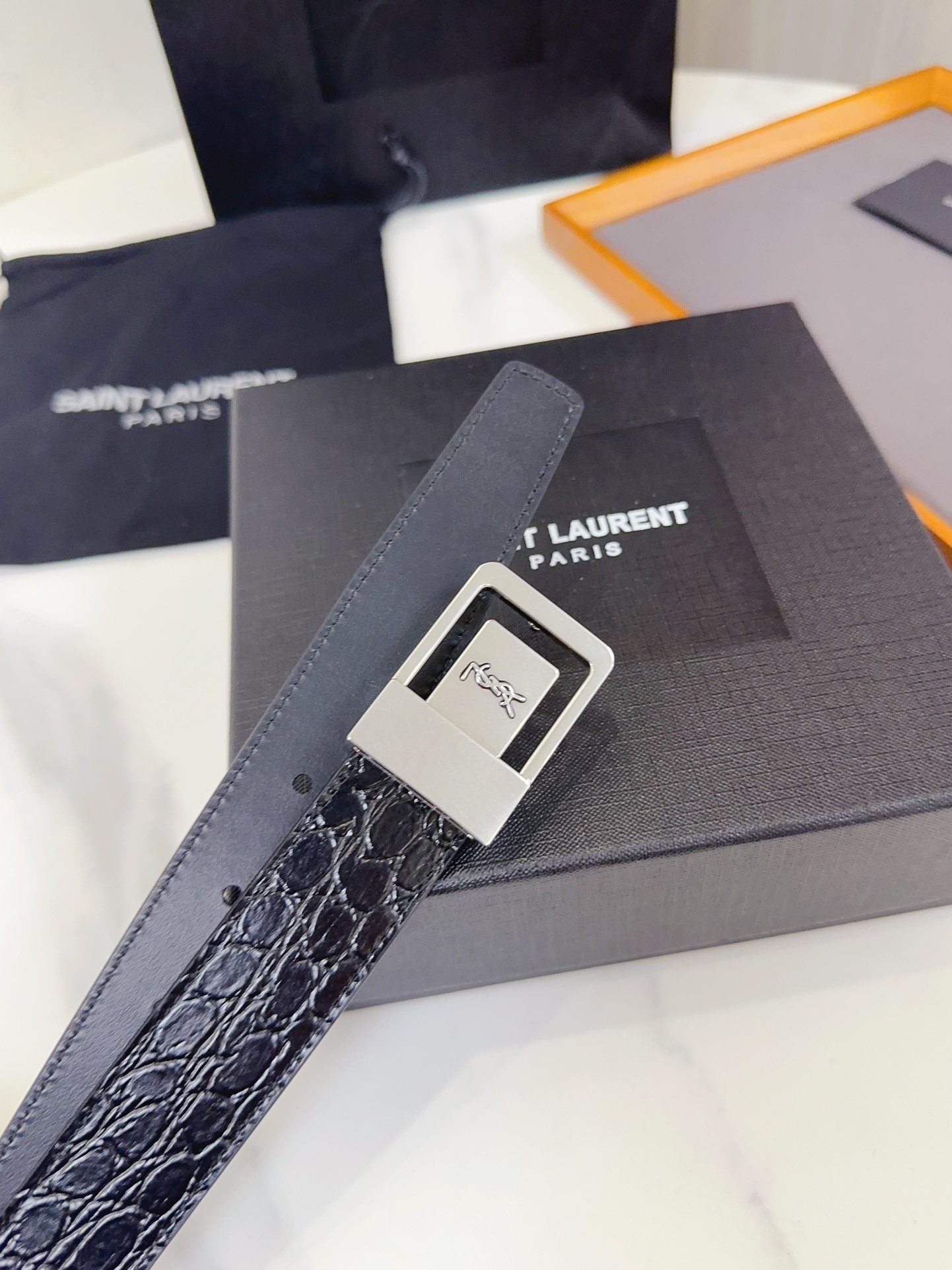 Saint Laurent Female Leather Belt S-m-l