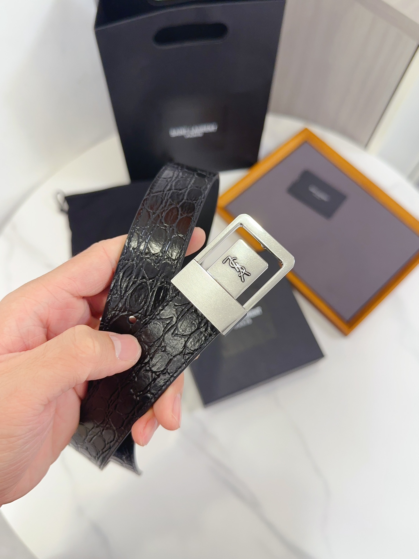 Saint Laurent Female Leather Belt S-m-l