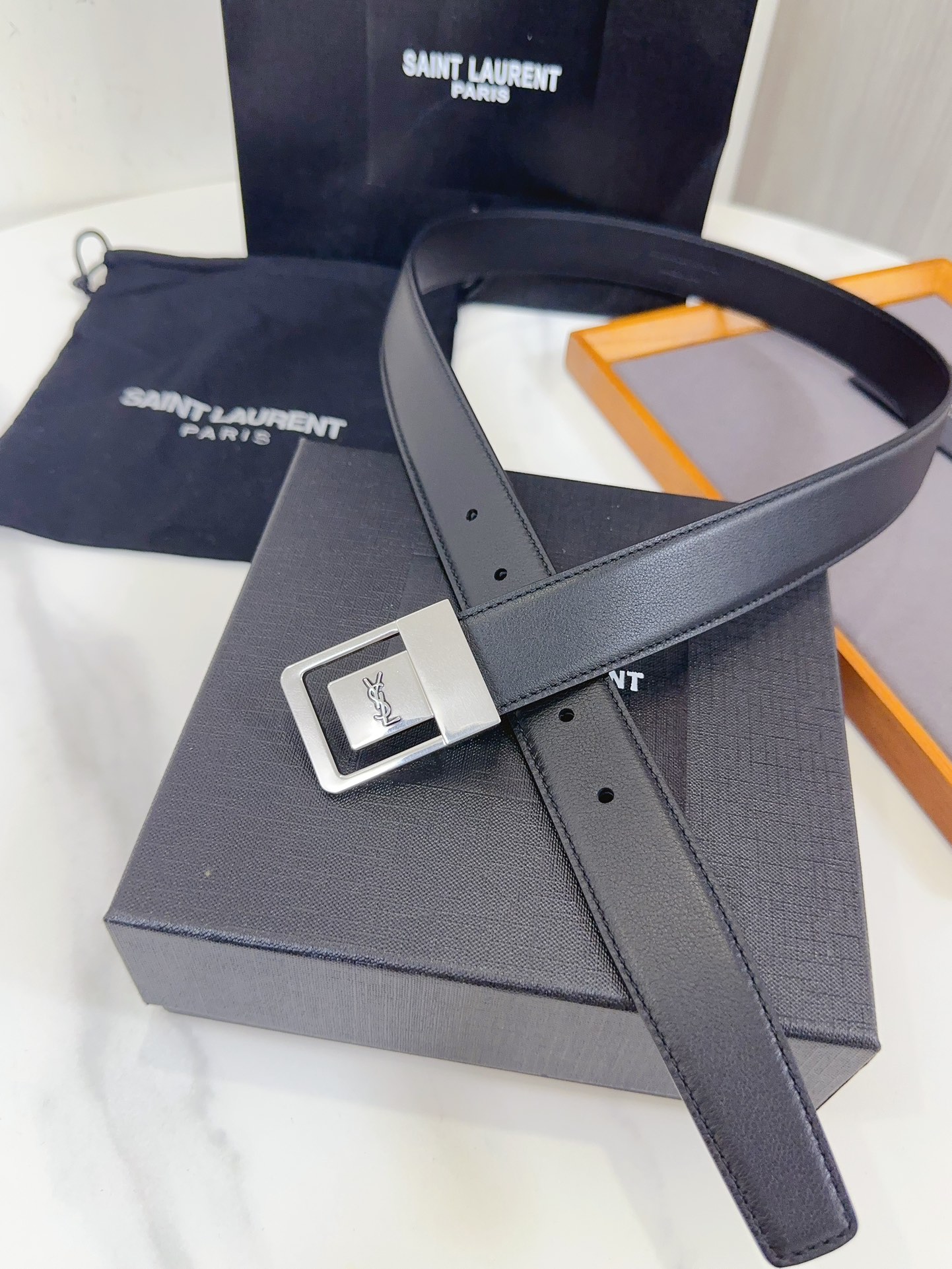 Saint Laurent Female Leather Belt S-m-l