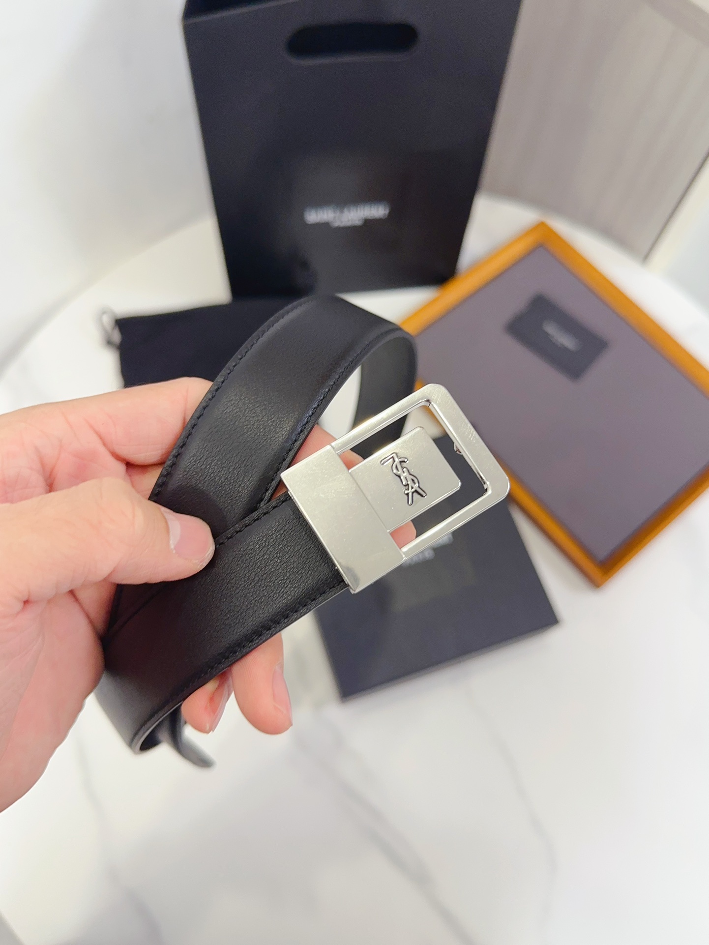 Saint Laurent Female Leather Belt S-m-l