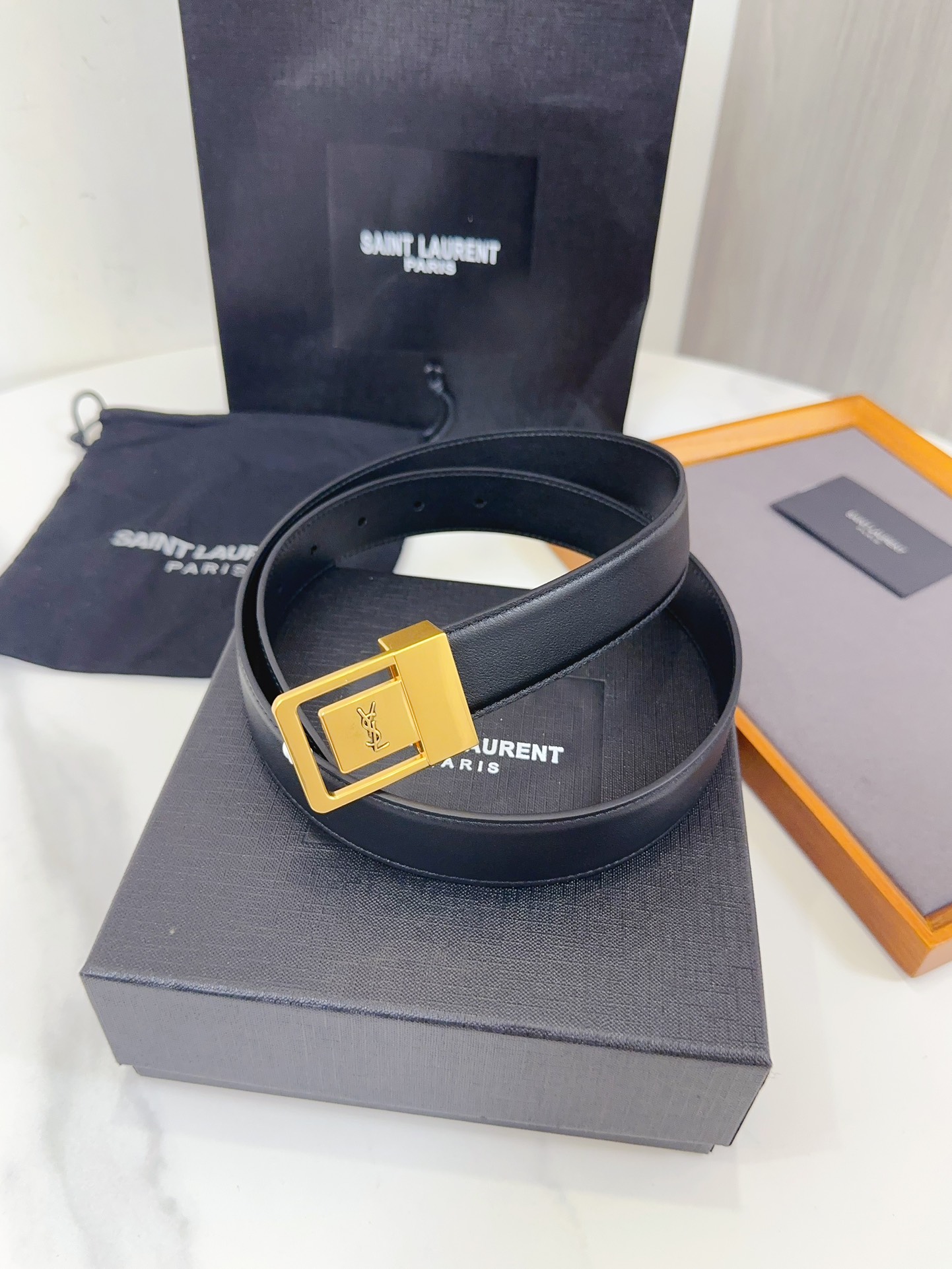 Saint Laurent Female Leather Belt S-m-l