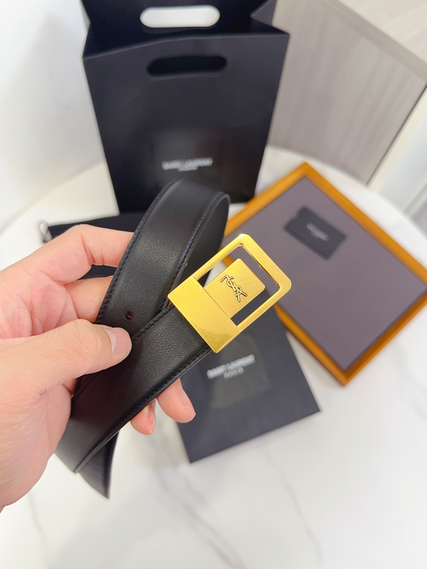 Saint Laurent Female Leather Belt S-m-l