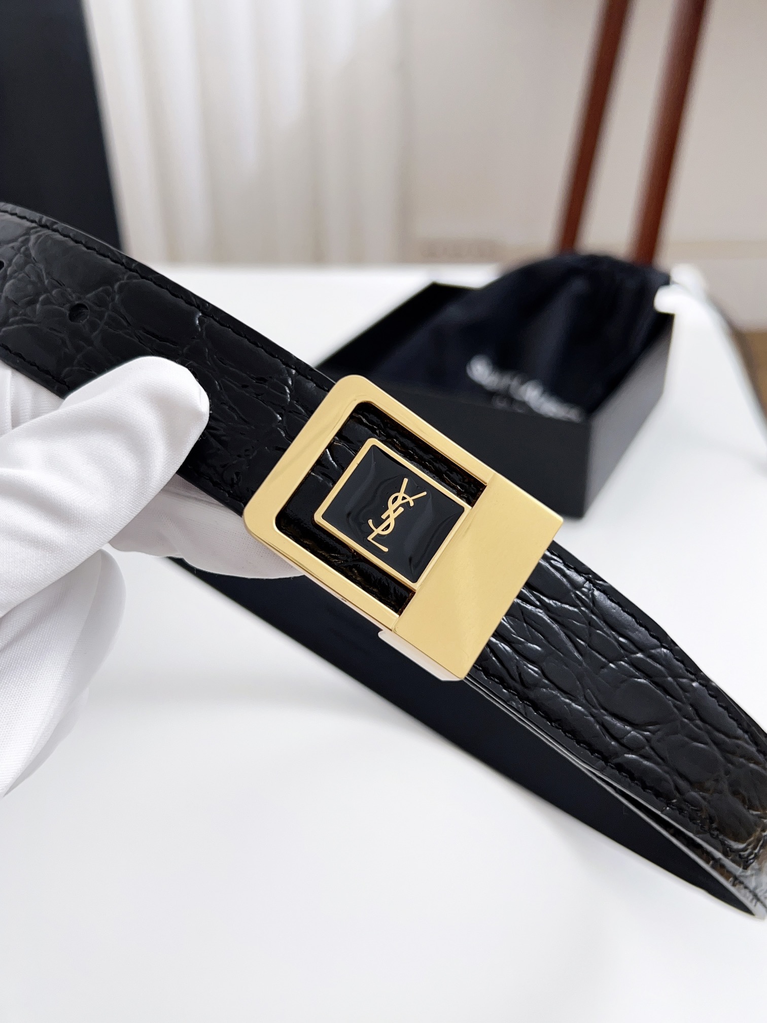 Saint Laurent Female Basic Belt Cow Leather 13514