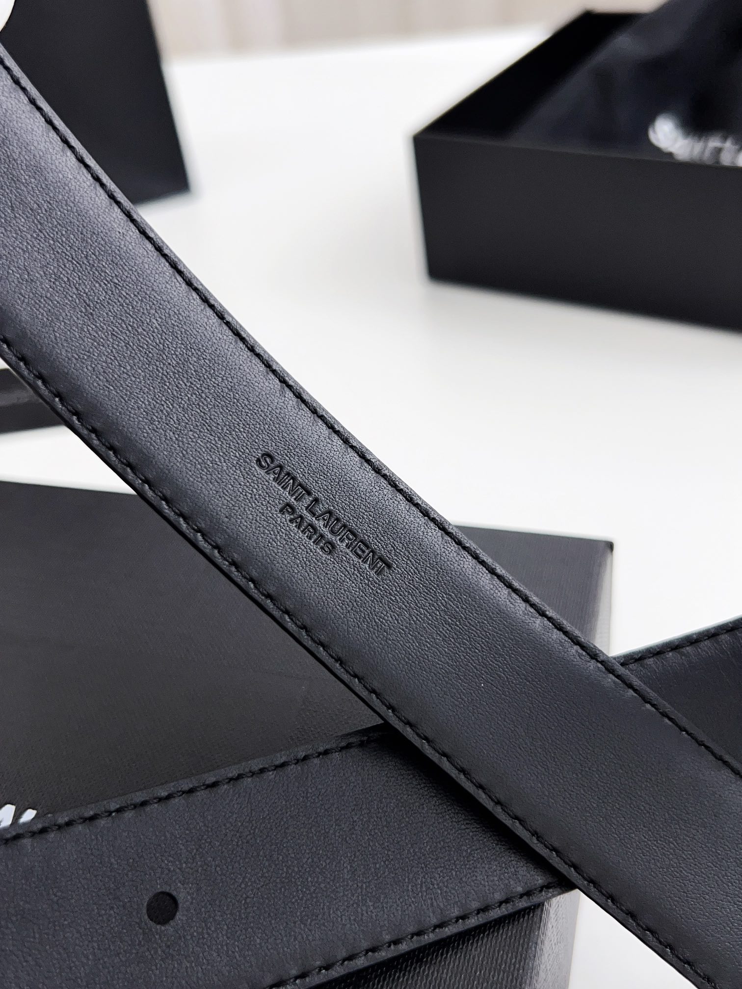 Saint Laurent Female Basic Belt Cow Leather