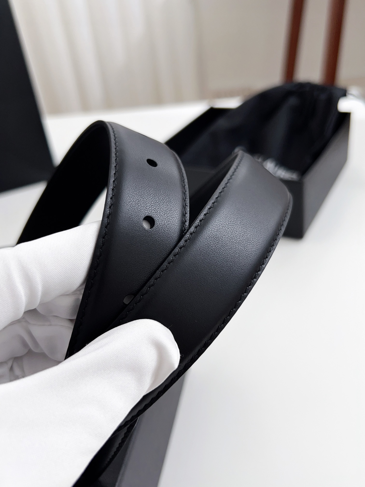 Saint Laurent Female Basic Belt Cow Leather