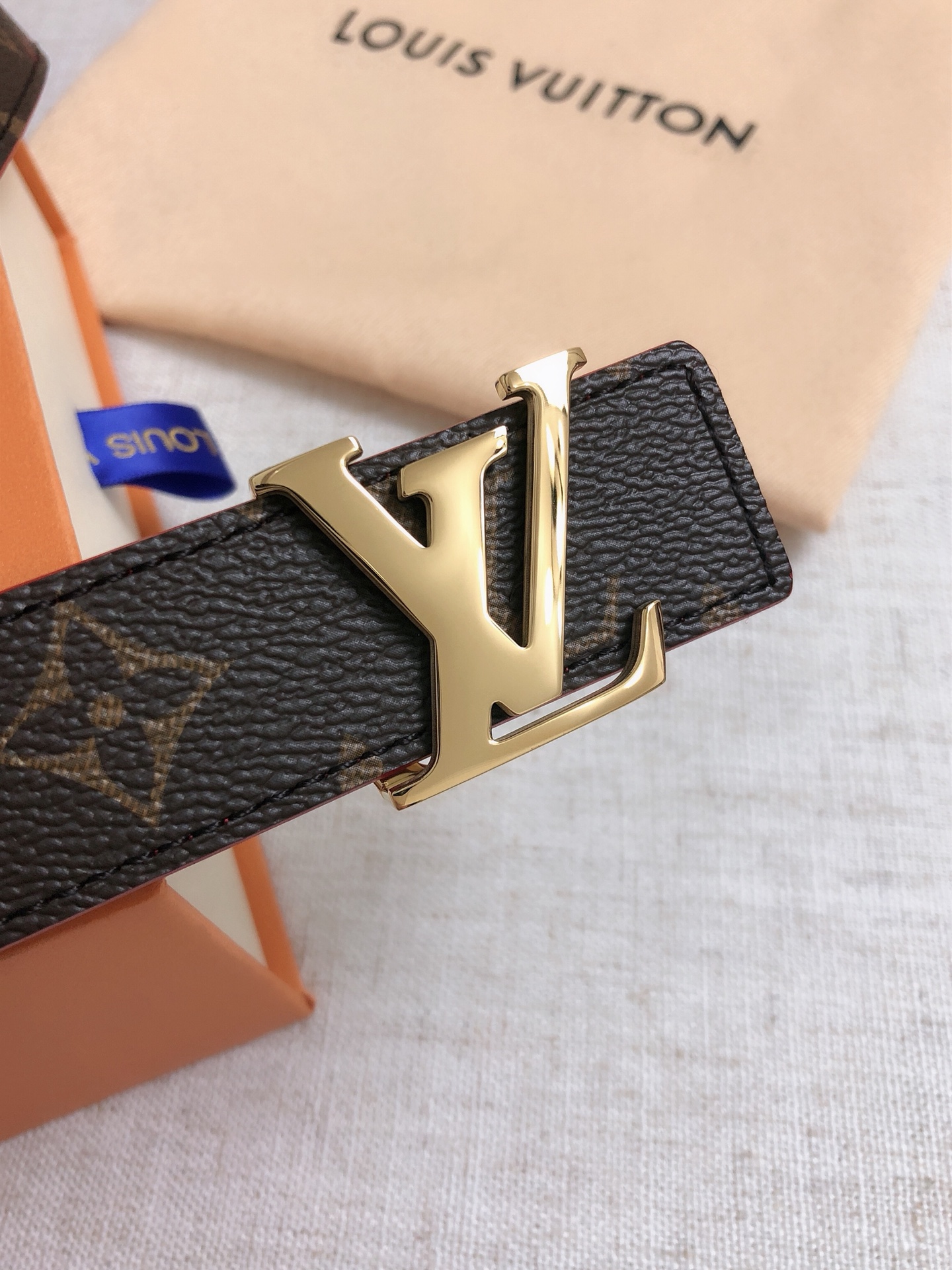 Louis Vuitton Female Basic Belt Top Grain Leather Waterproof M-l