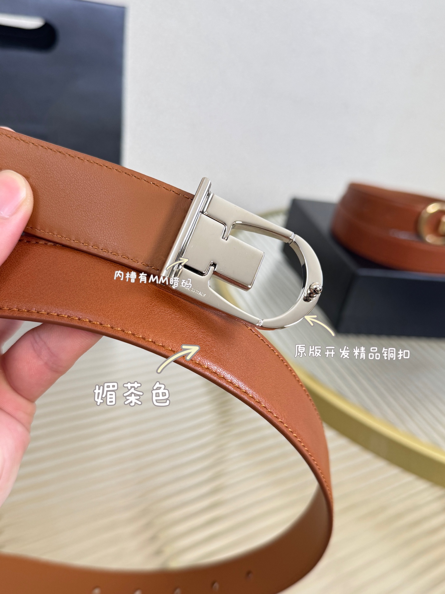 Saint Laurent Female Leather Belt S-m-l