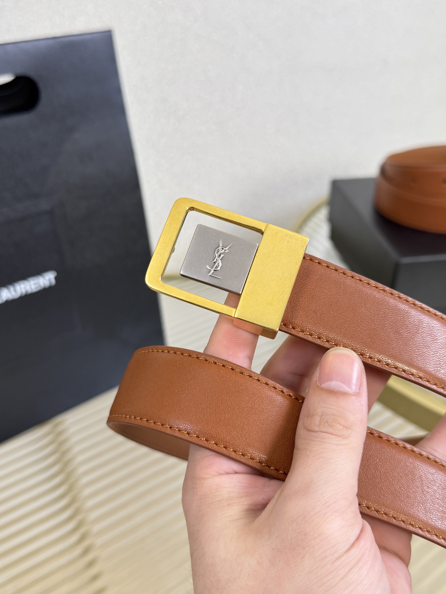 Saint Laurent Female Leather Belt S-m-l