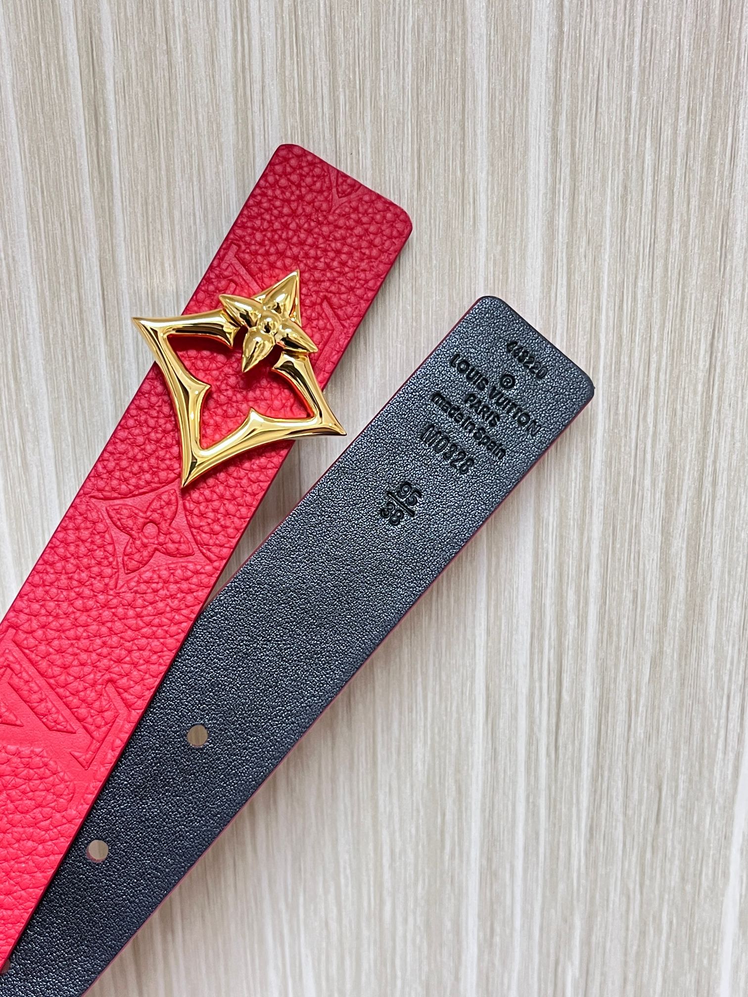 Female Basic Belt Cow Leather Red