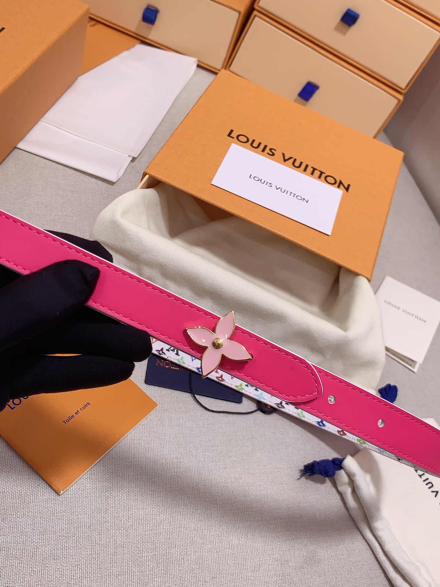 Louis Vuitton Female Leather Belt 5mm-s-m-l