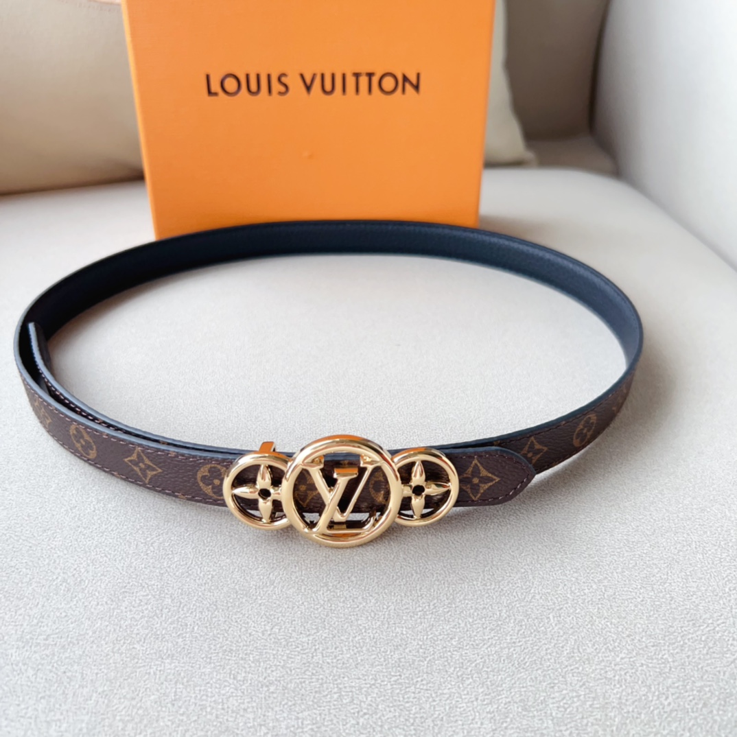Louis Vuitton Female Leather Belt Cow Leather Silver L