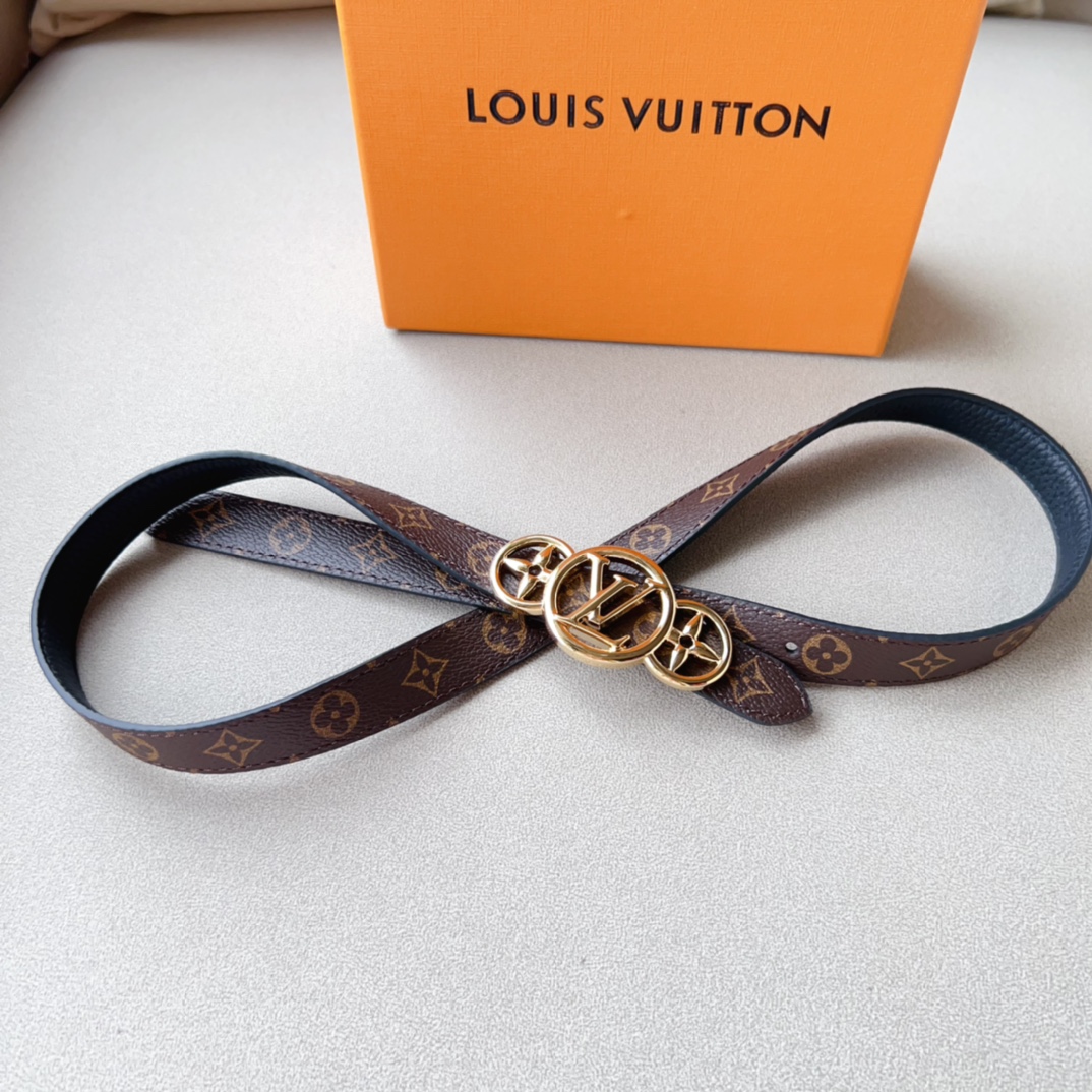 Louis Vuitton Female Leather Belt Cow Leather Silver L