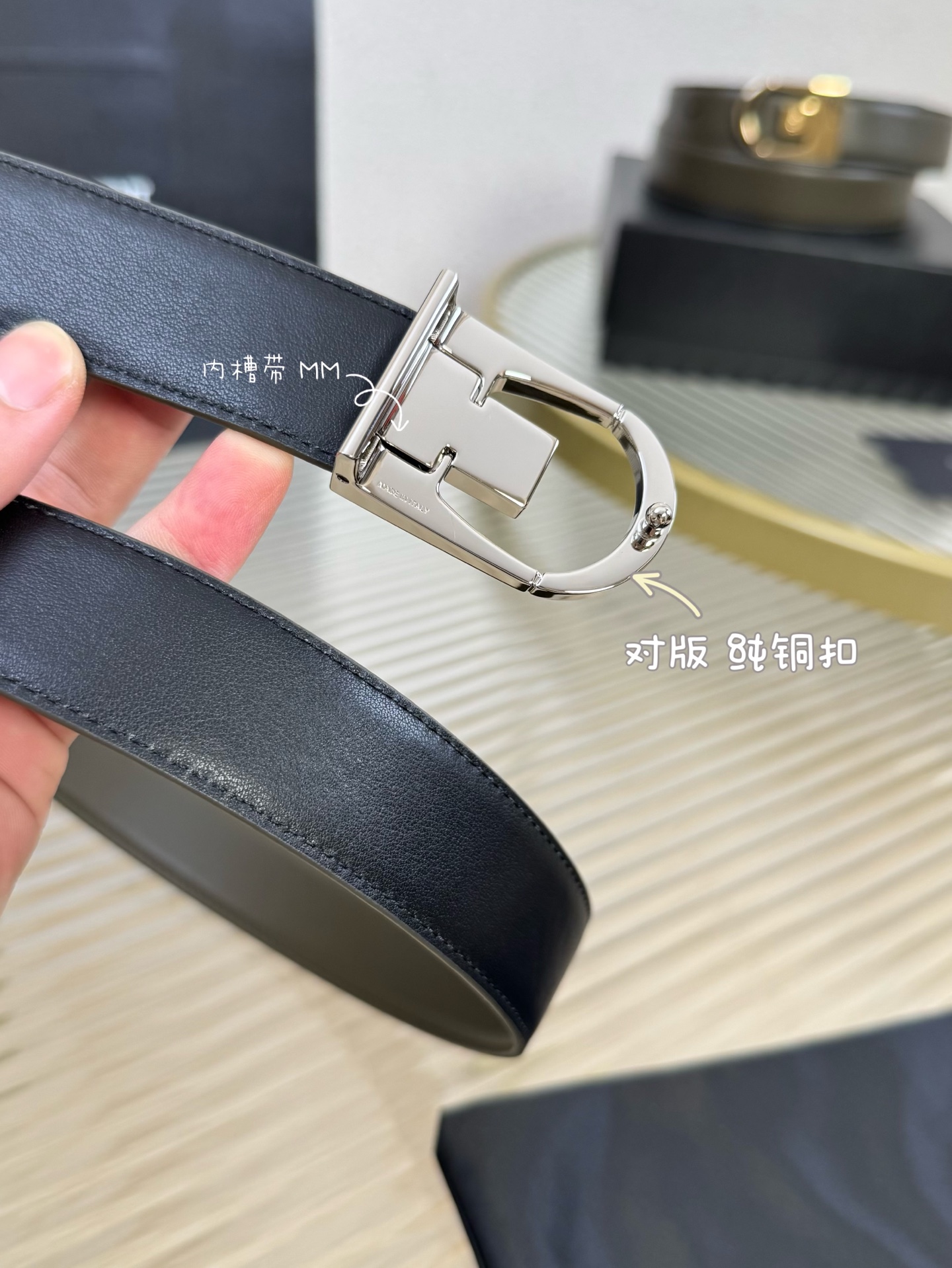 Saint Laurent Female Leather Belt S-m-l