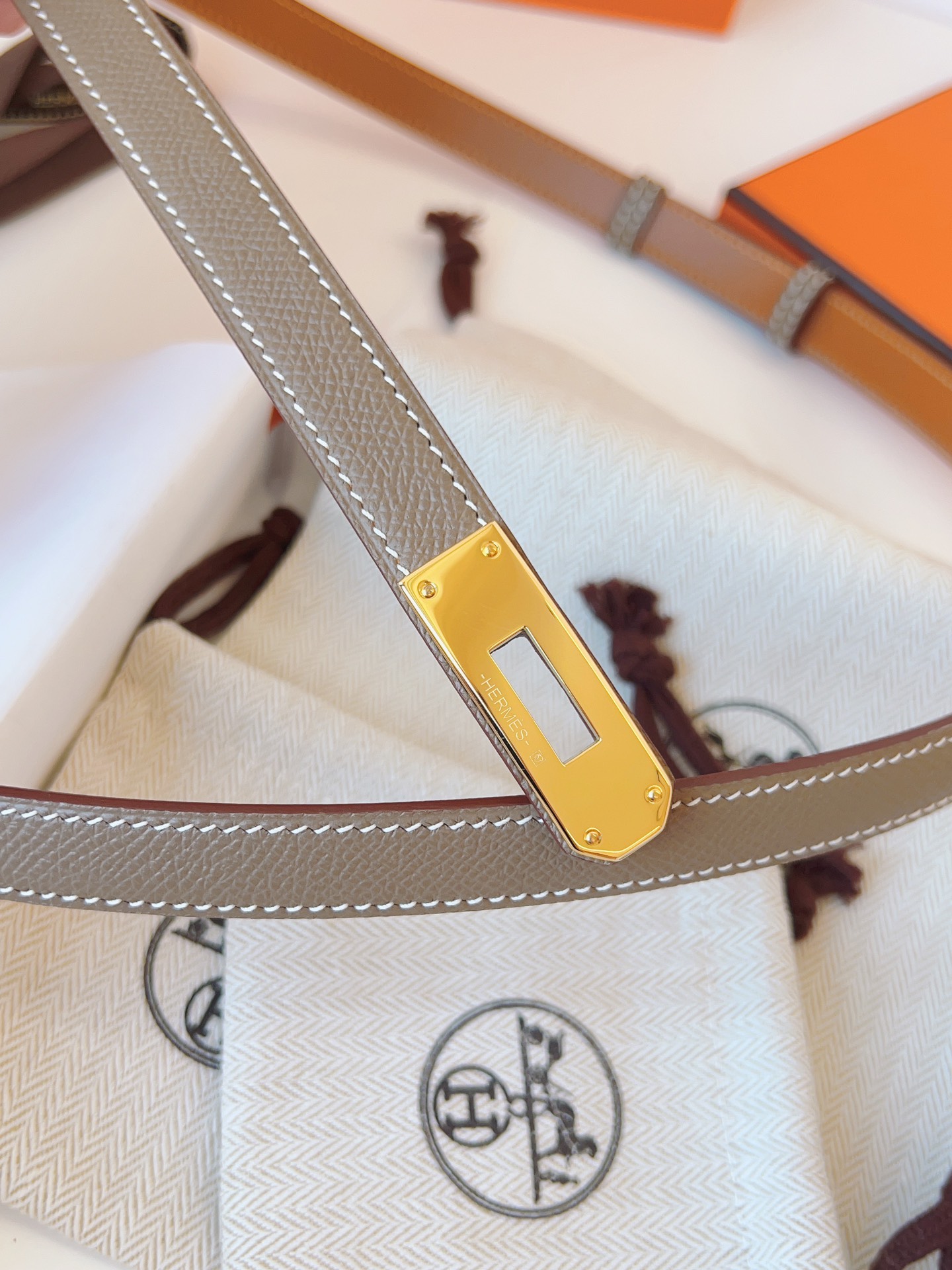 Hermès Female Basic Belt Cow Leather 13514-s-m-l