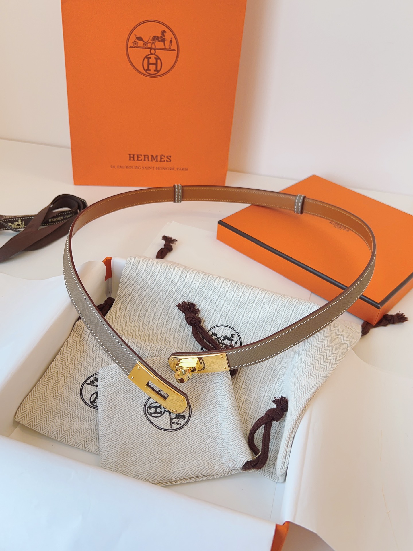 Hermès Female Basic Belt Cow Leather 13514-s-m-l