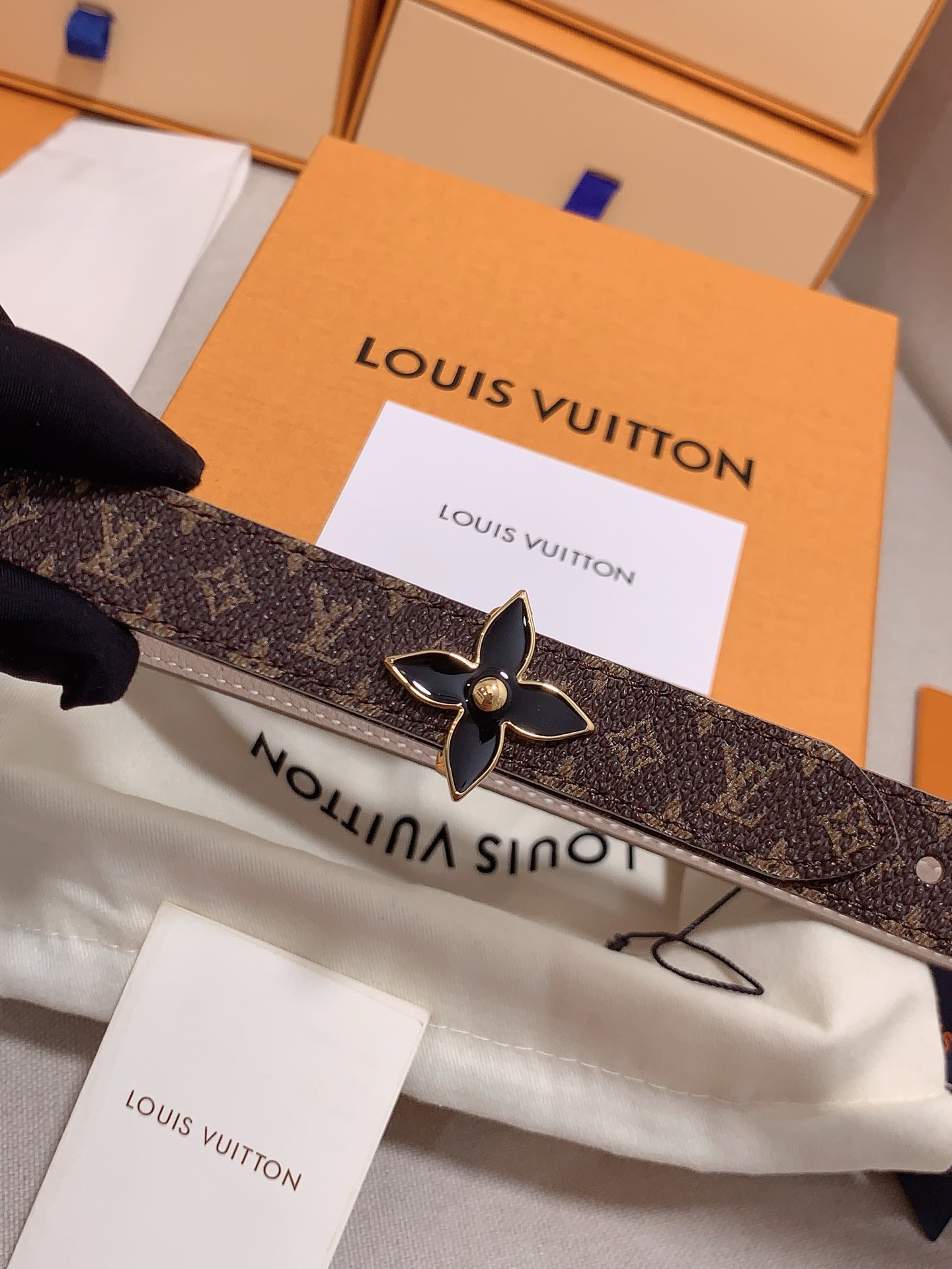 Louis Vuitton Female Leather Belt 5mm-13514-l-m-s