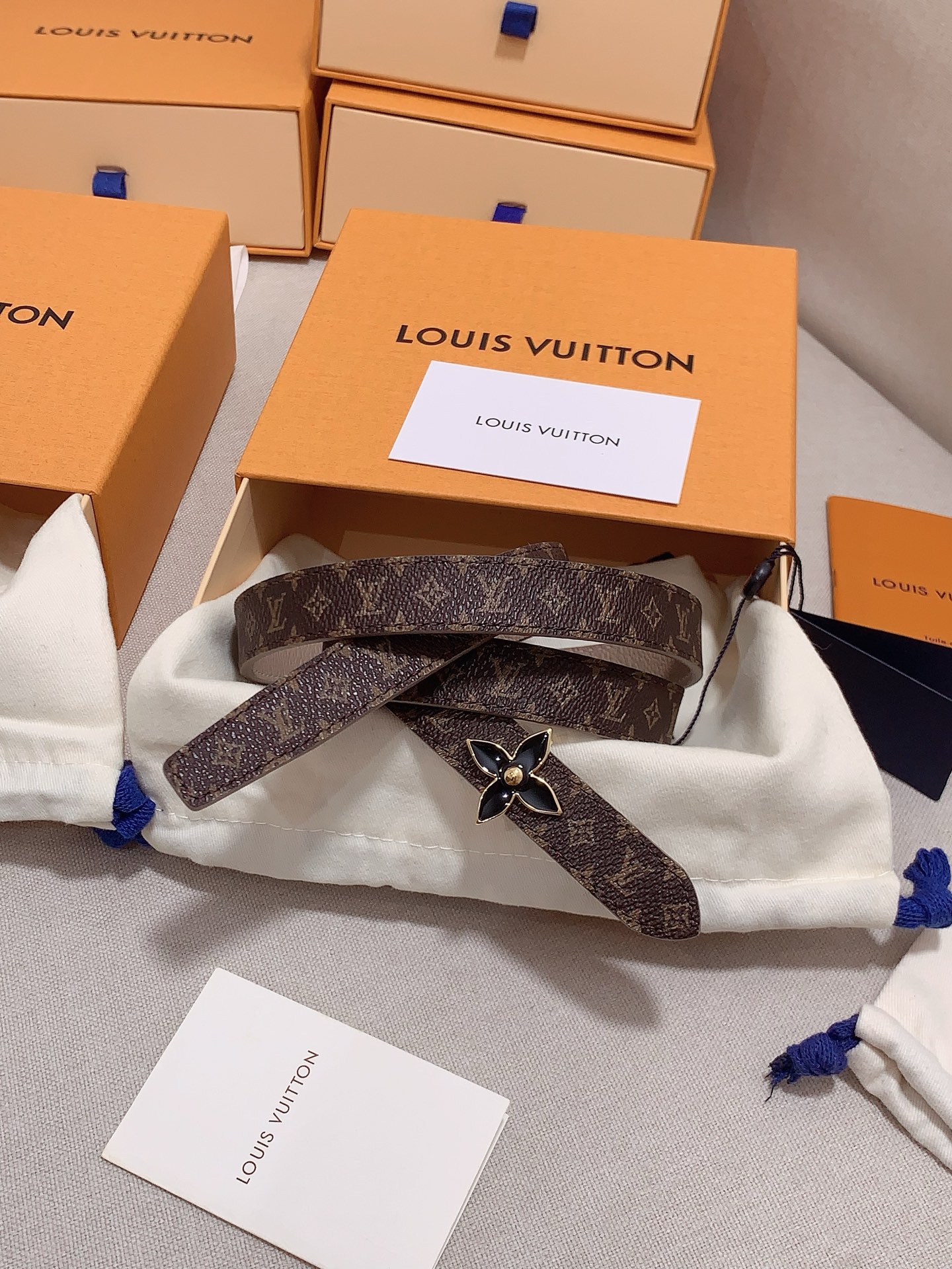 Louis Vuitton Female Leather Belt 5mm-s-m-l